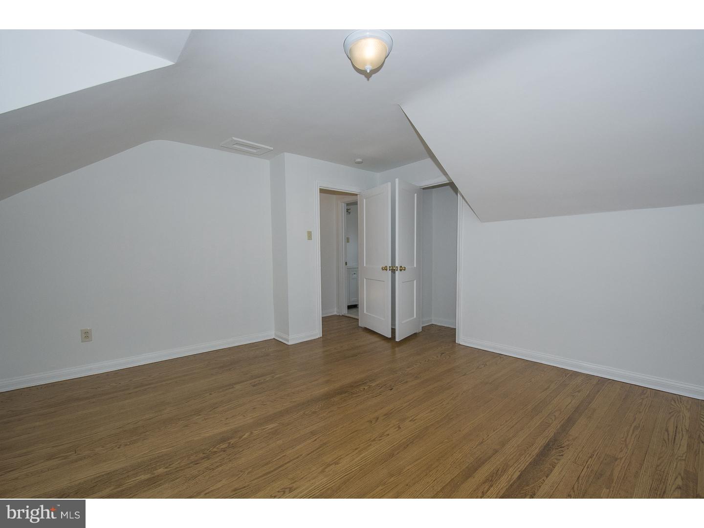 STONEY CREEK - Residential