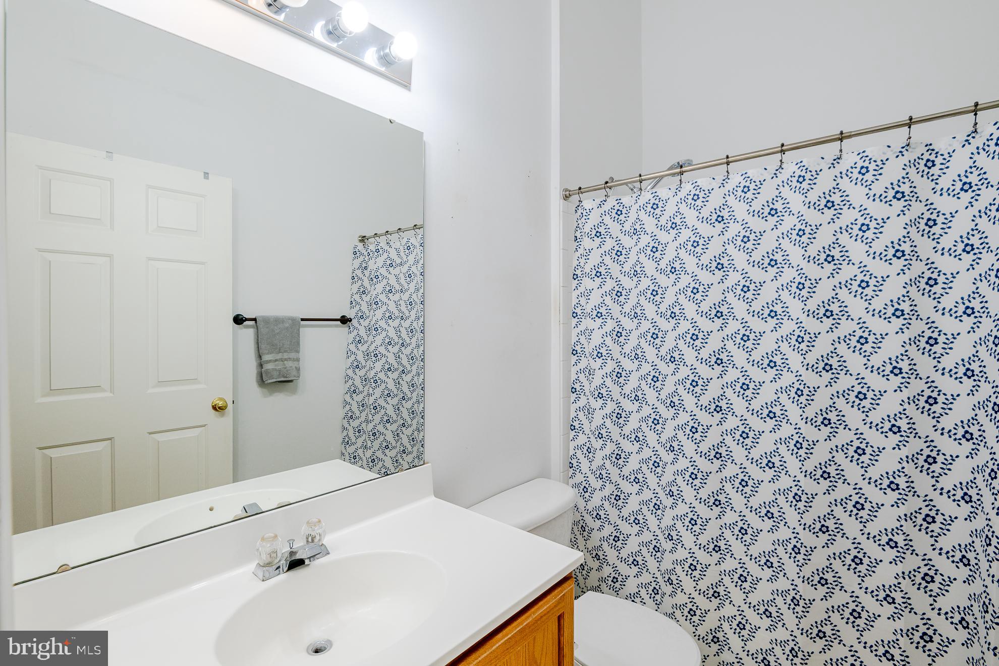 COMPTON VILLAGE - Residential