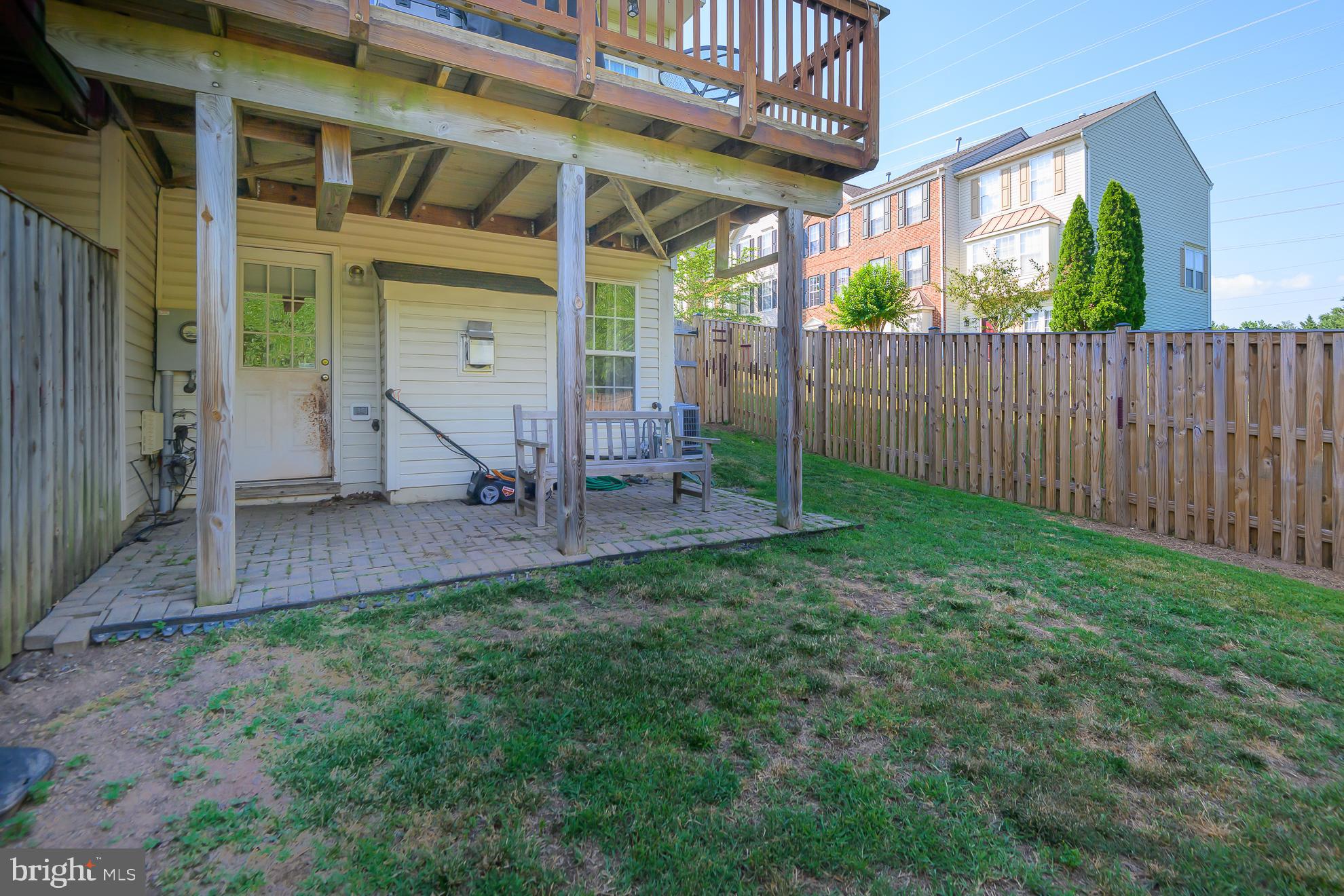 COMPTON VILLAGE - Residential