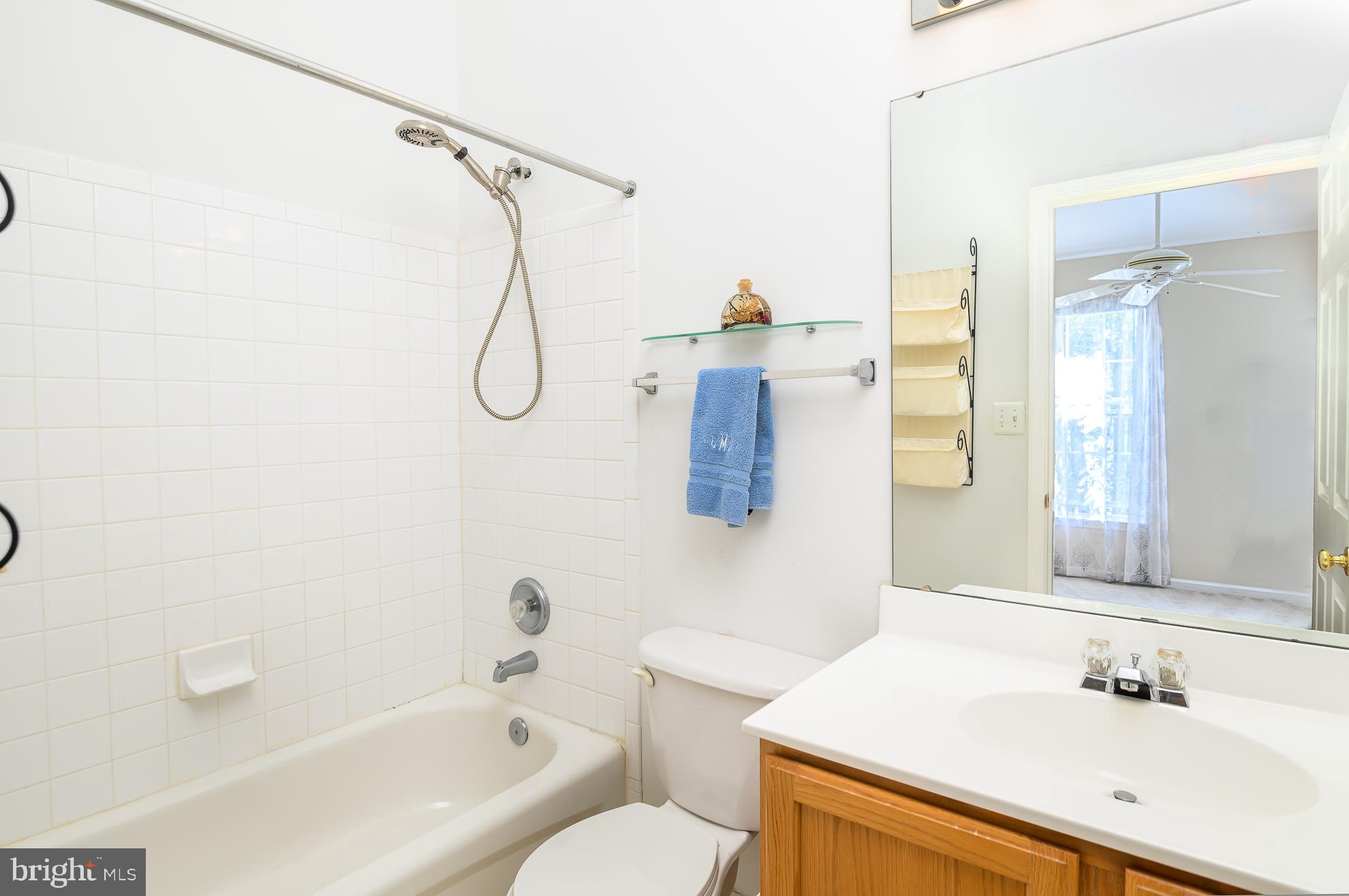 COMPTON VILLAGE - Residential