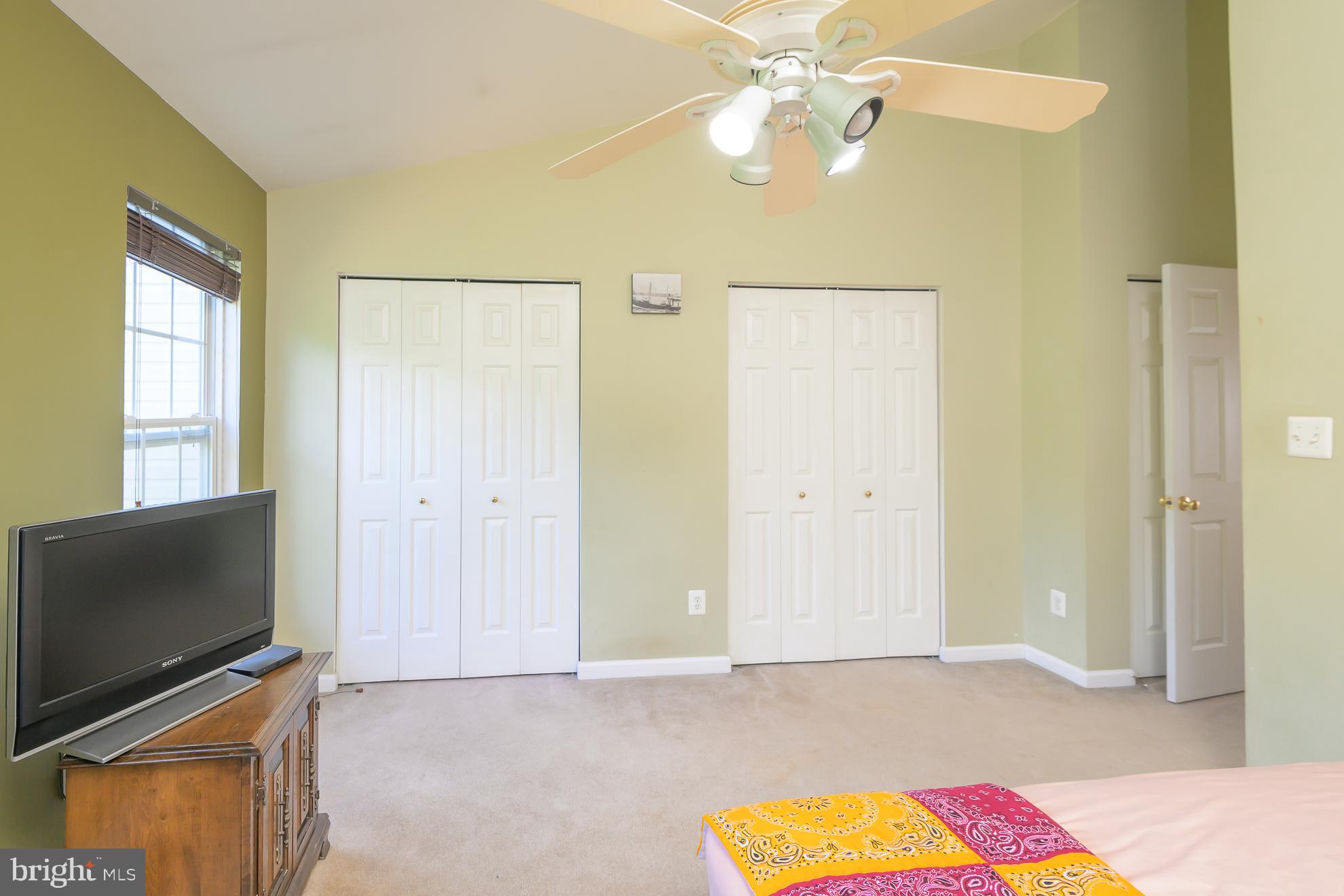 COMPTON VILLAGE - Residential