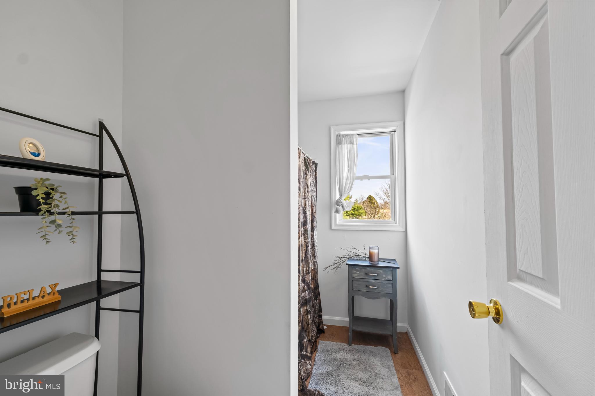 EMERALD HOLLOW ESTS - Residential