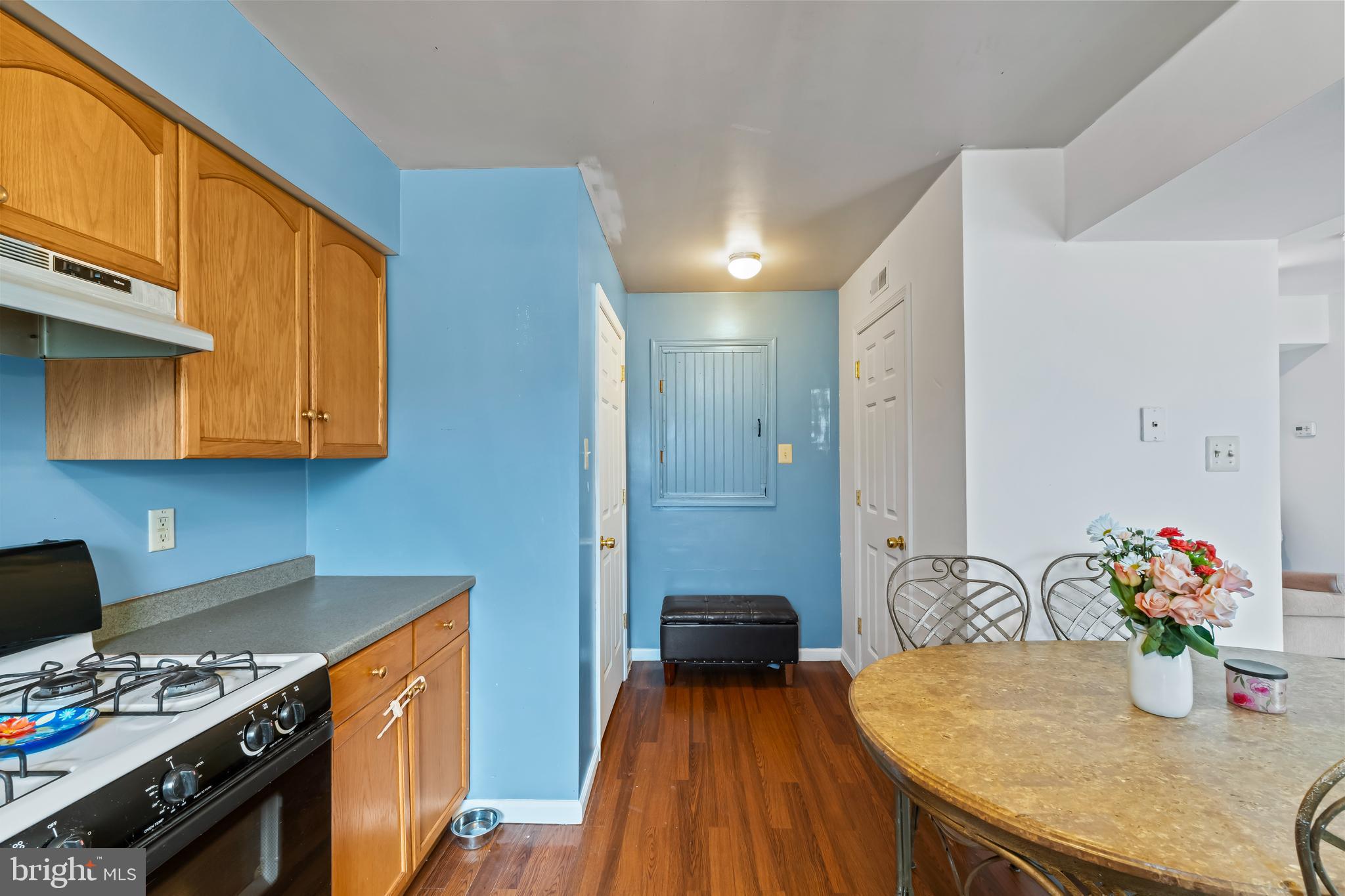 EMERALD HOLLOW ESTS - Residential