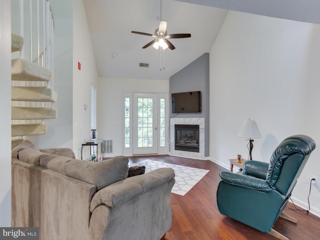 WINDGATE CONDO - Residential