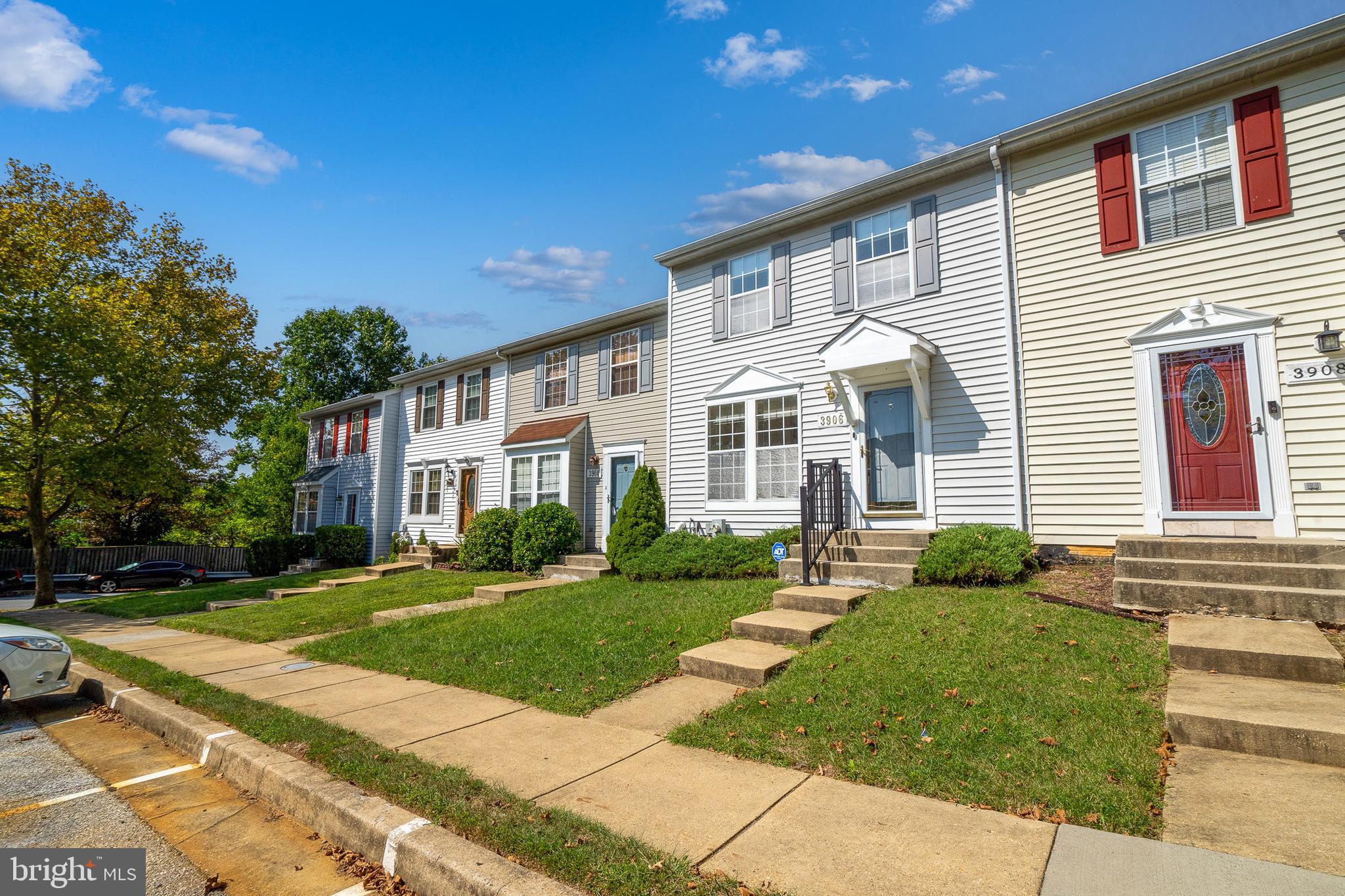 COURTLAND MANOR - Residential