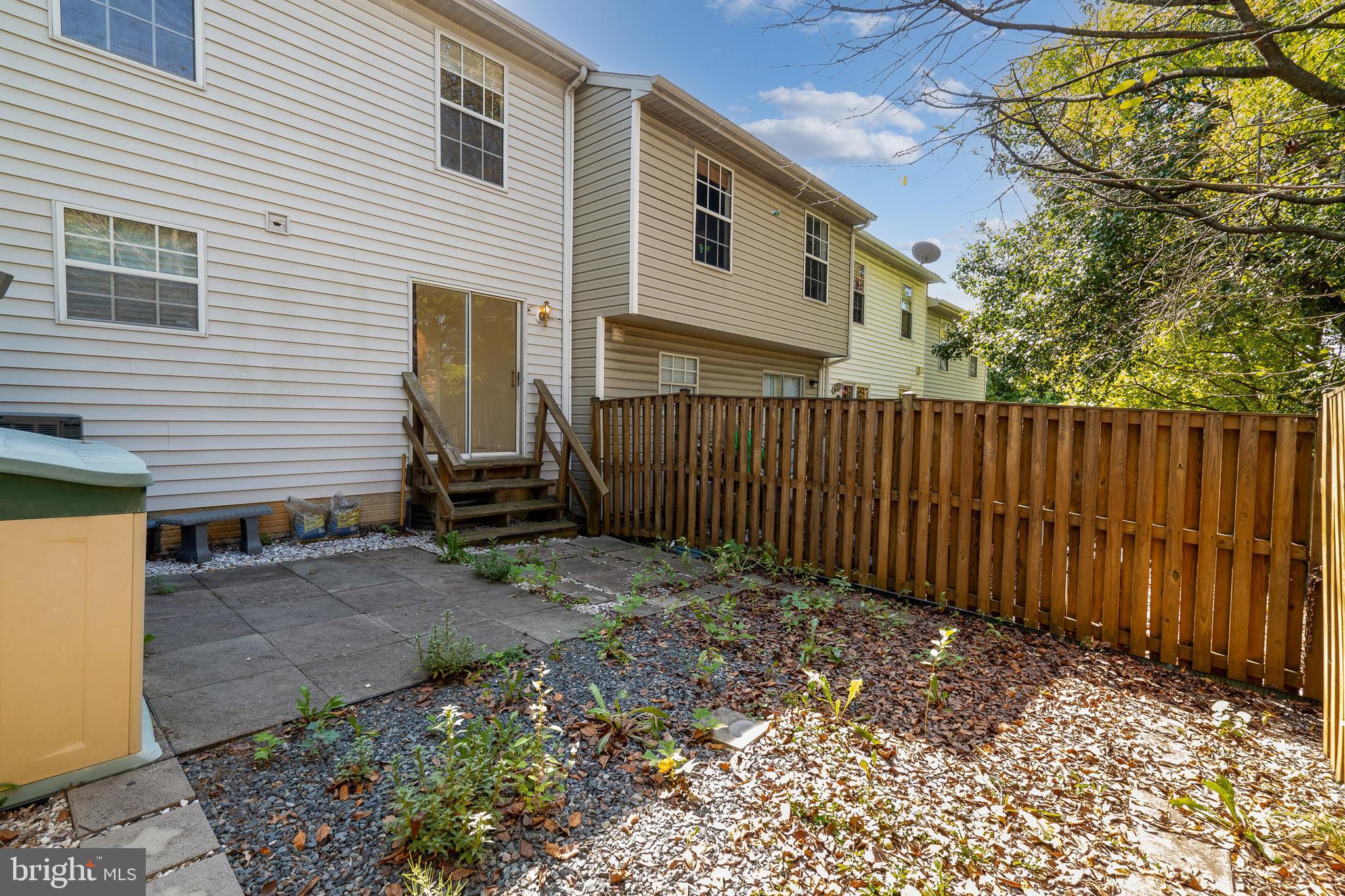 COURTLAND MANOR - Residential