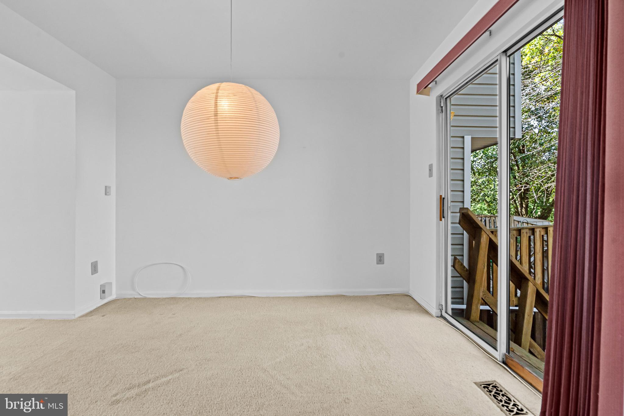 COURTLAND MANOR - Residential