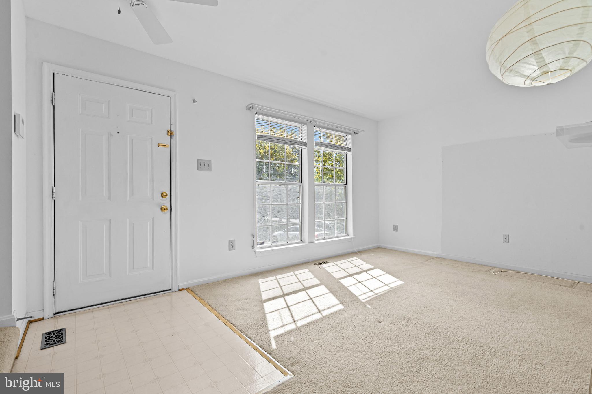 COURTLAND MANOR - Residential