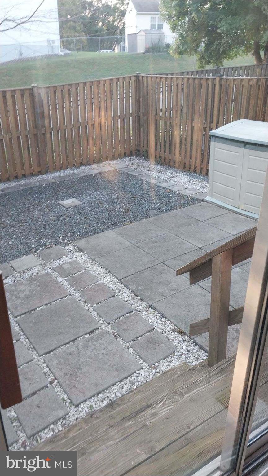 COURTLAND MANOR - Residential