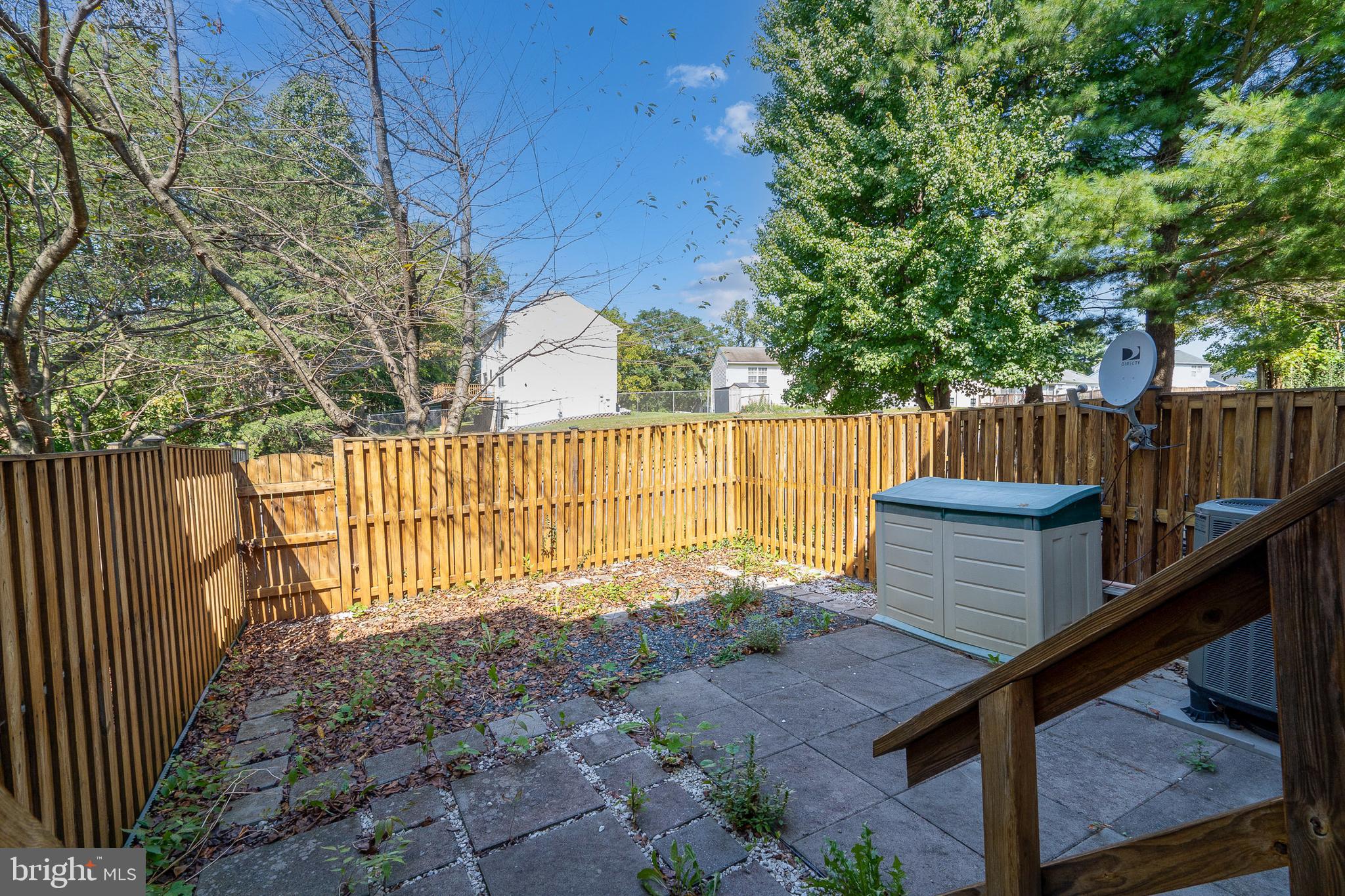 COURTLAND MANOR - Residential