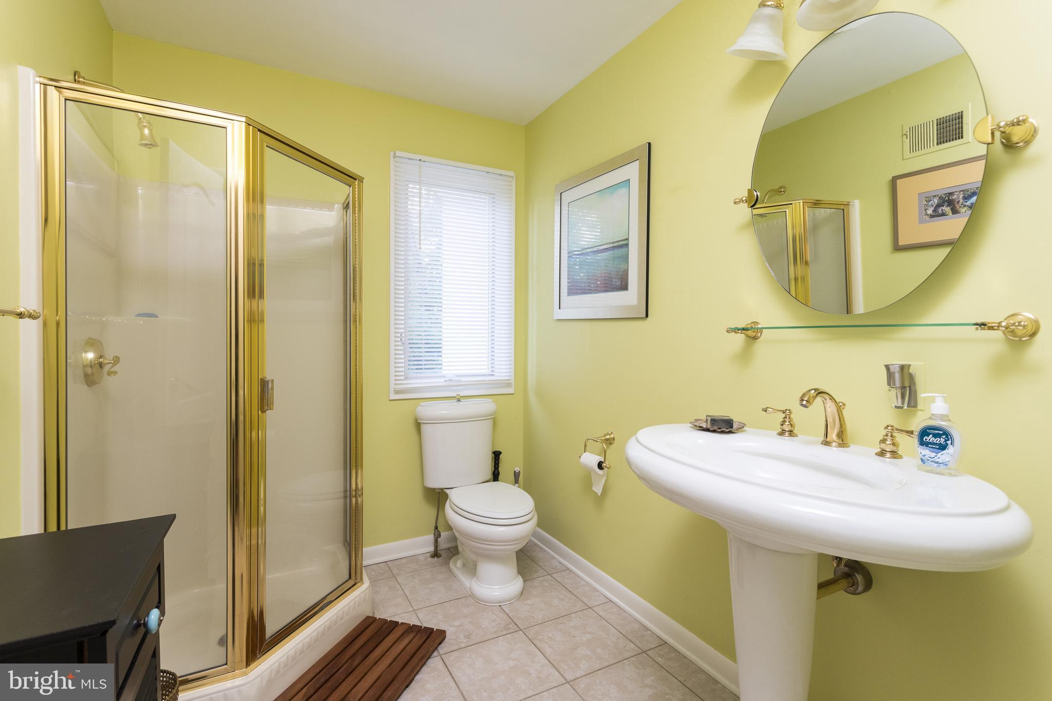 LOCKSLEY MANOR - Residential