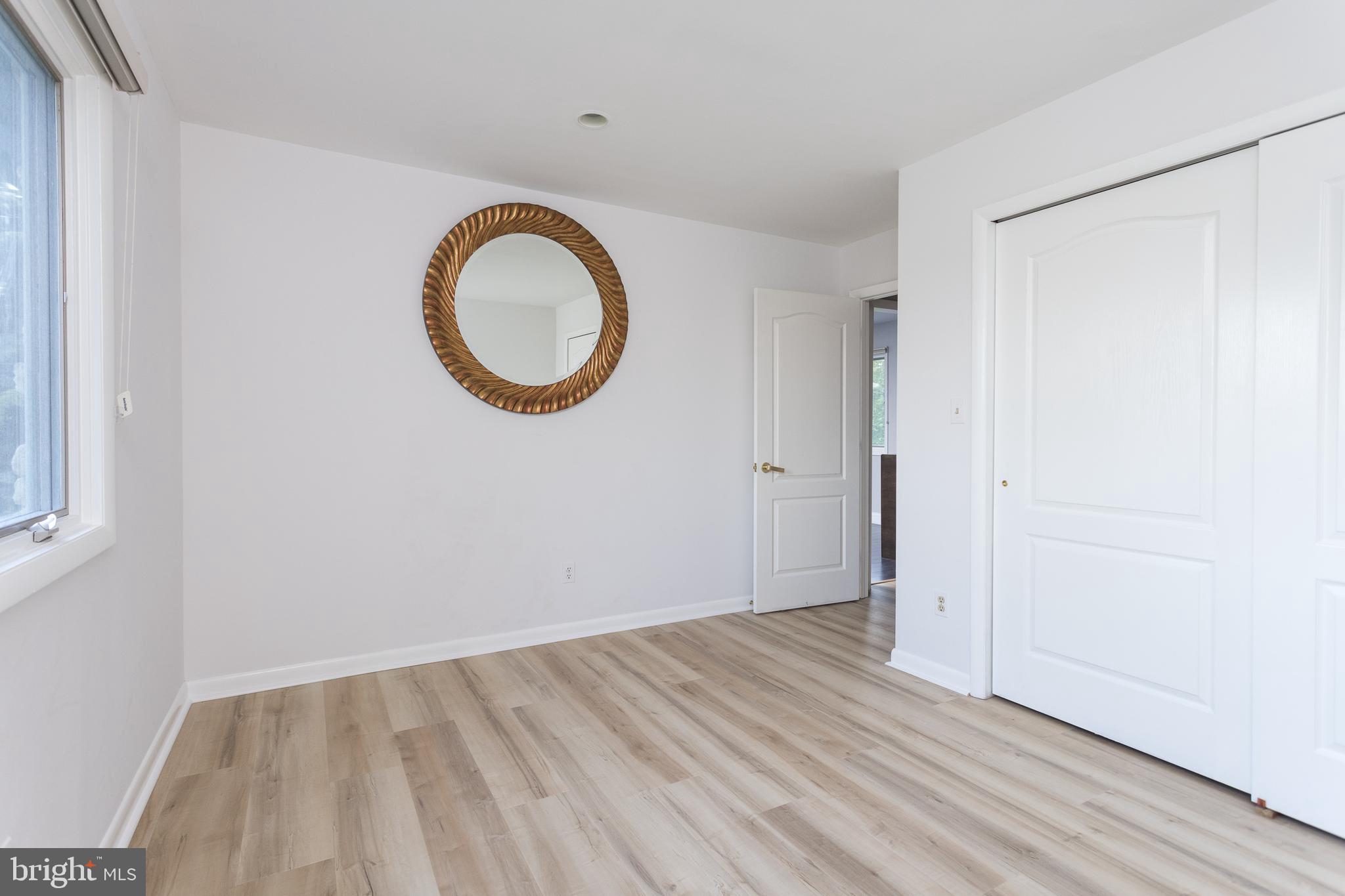 LOCKSLEY MANOR - Residential