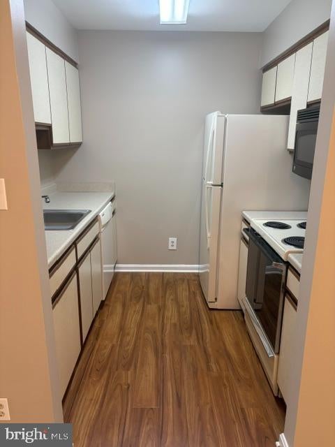 4952 COLUMBIA ROAD 1