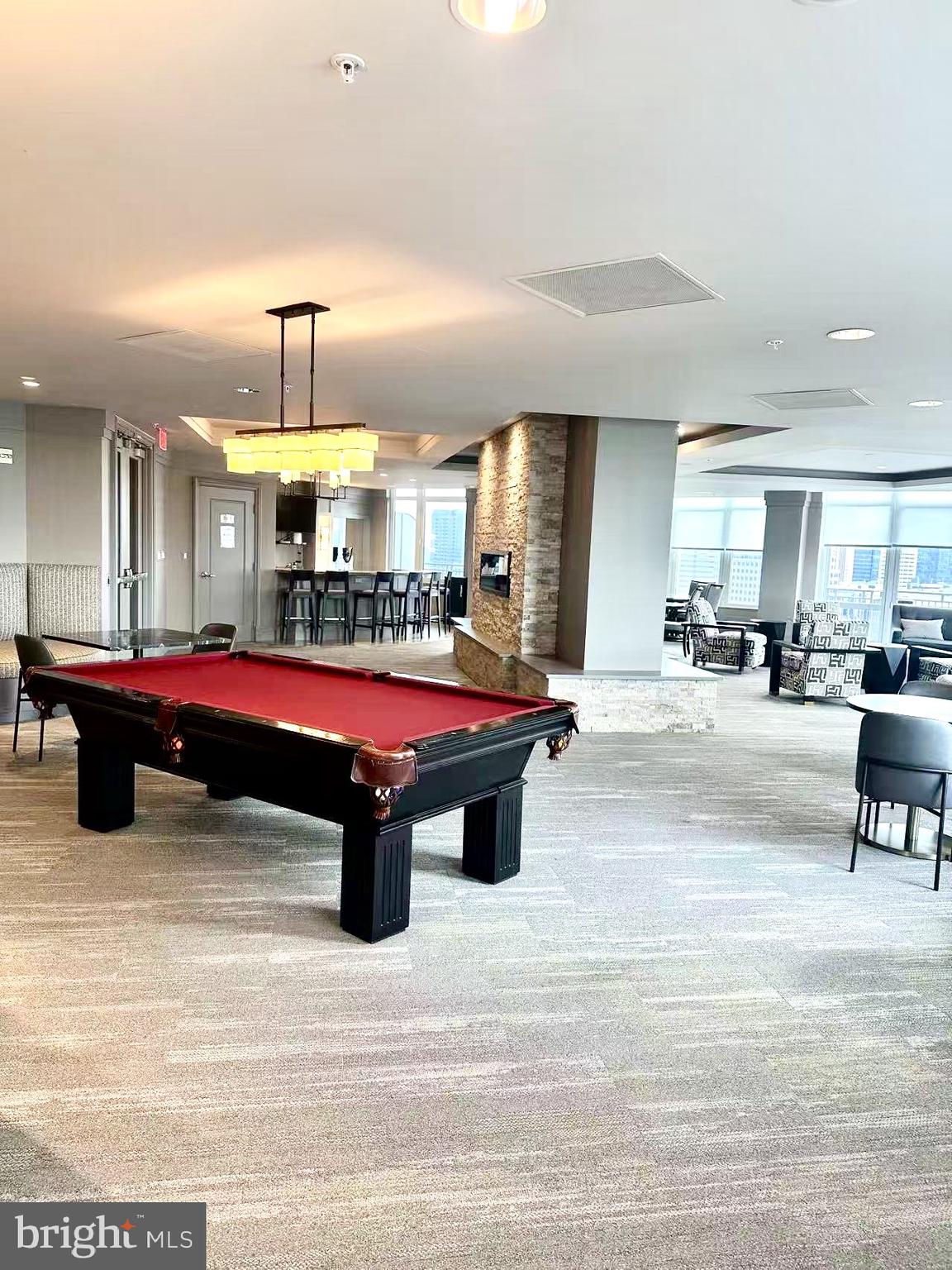 ONE PARK CREST - Residential