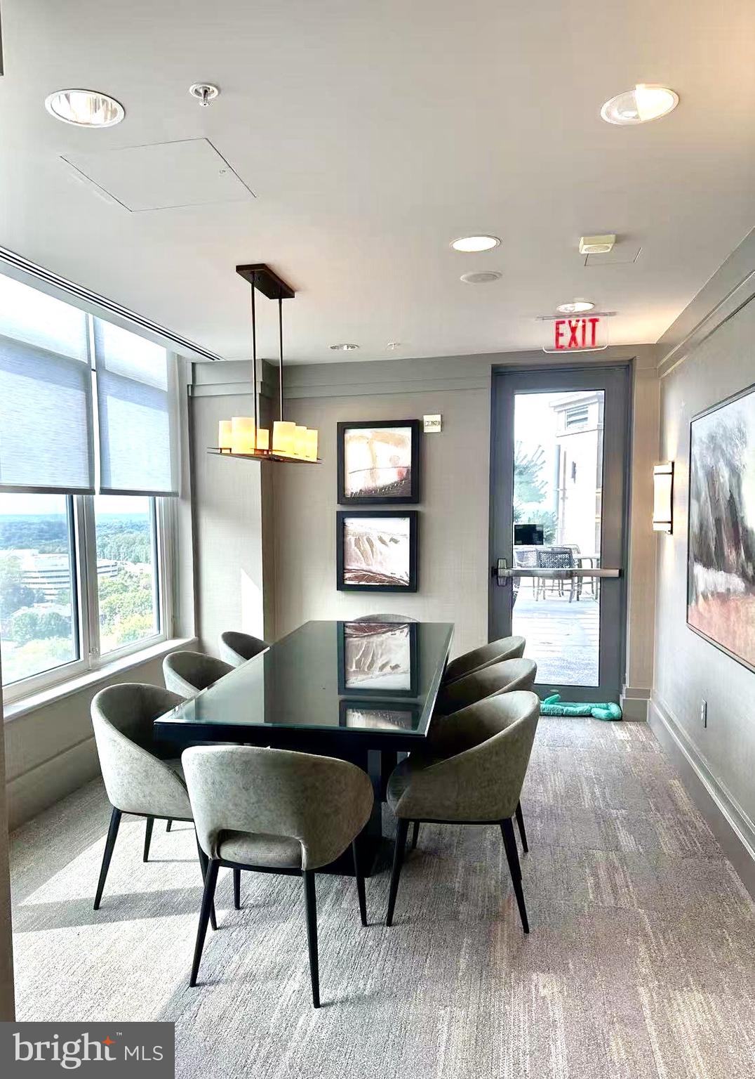 ONE PARK CREST - Residential