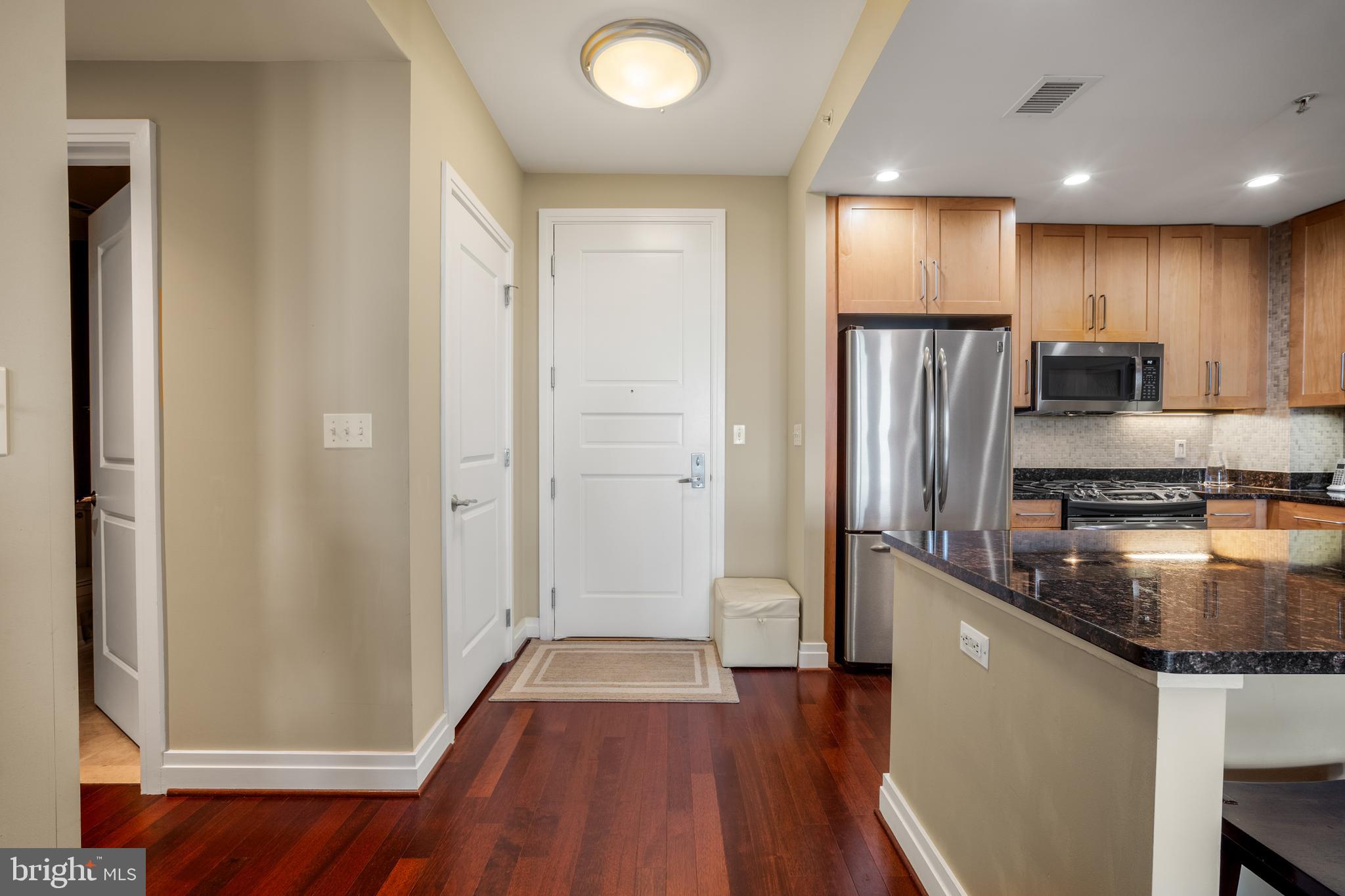 ONE PARK CREST - Residential