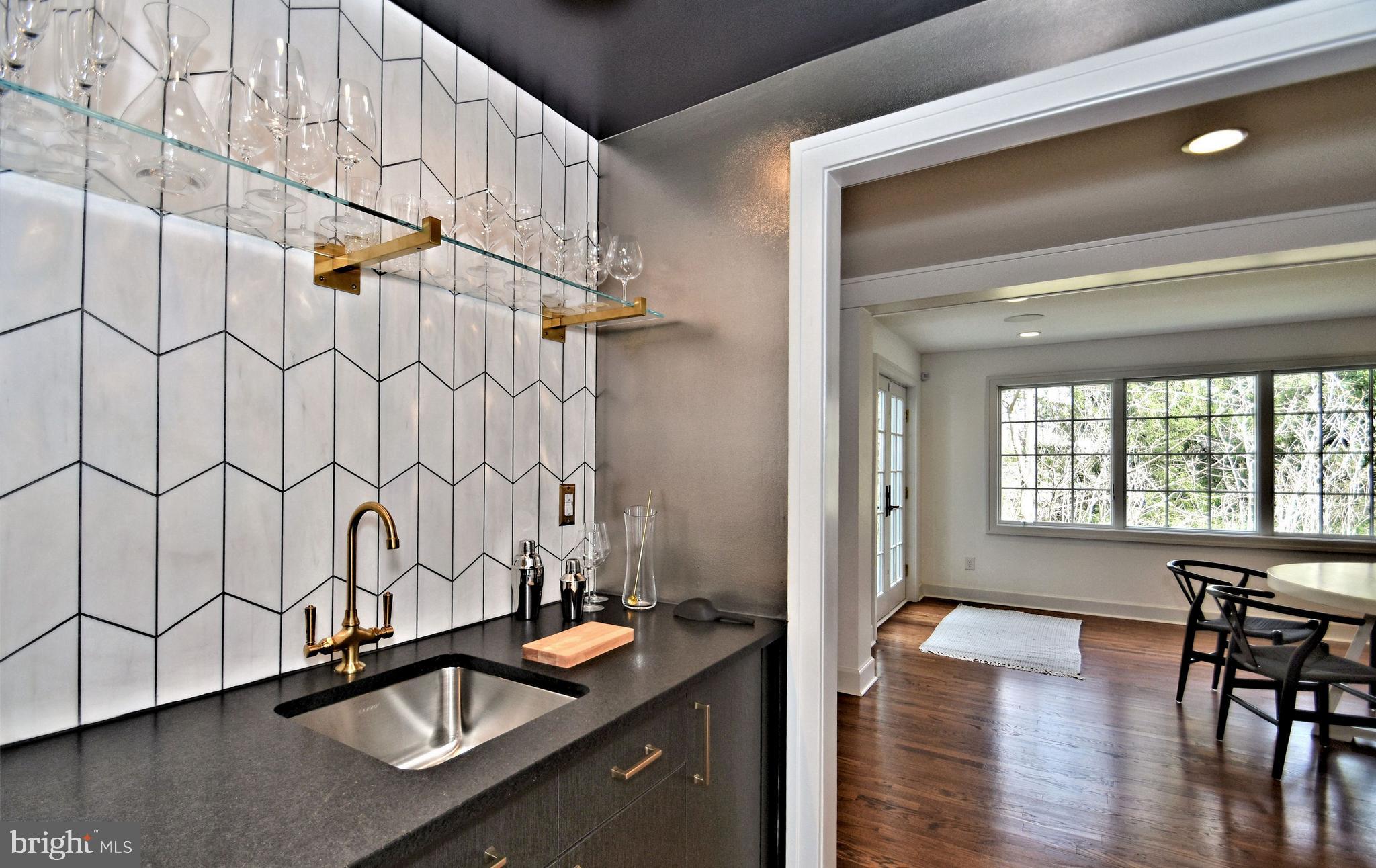 BERWYN VILLAGE - Residential