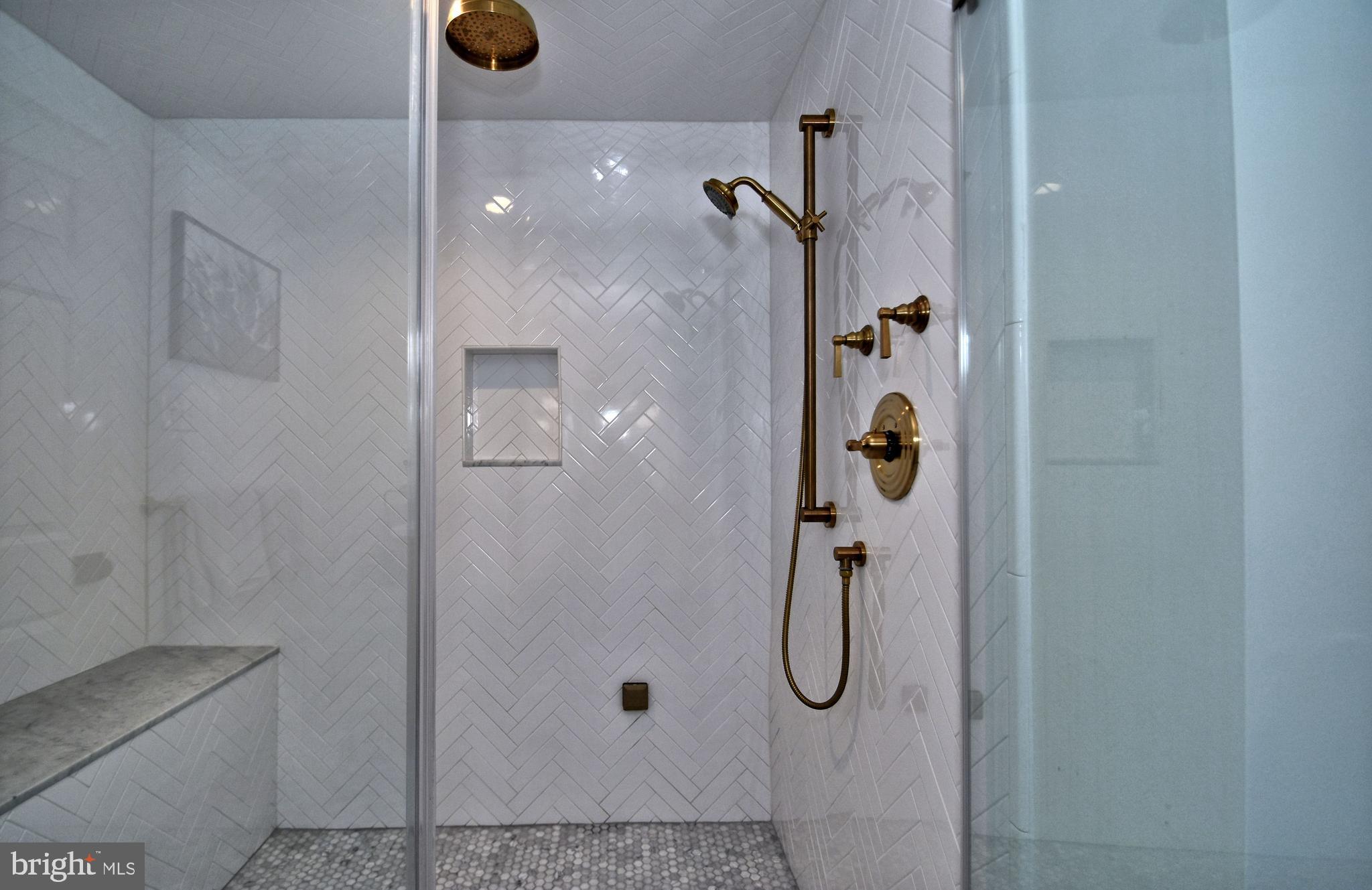 BERWYN VILLAGE - Residential