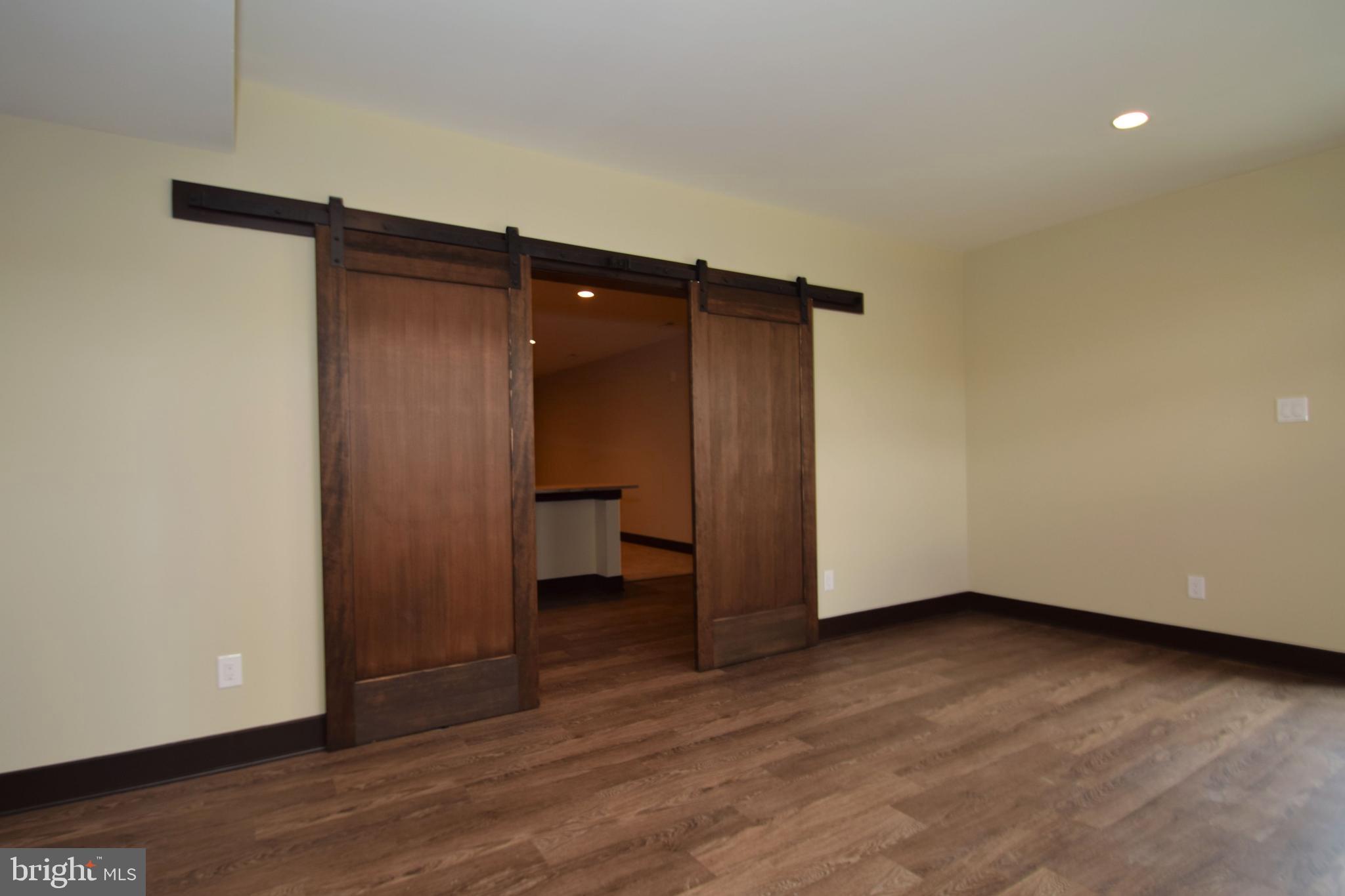 BERWYN VILLAGE - Residential