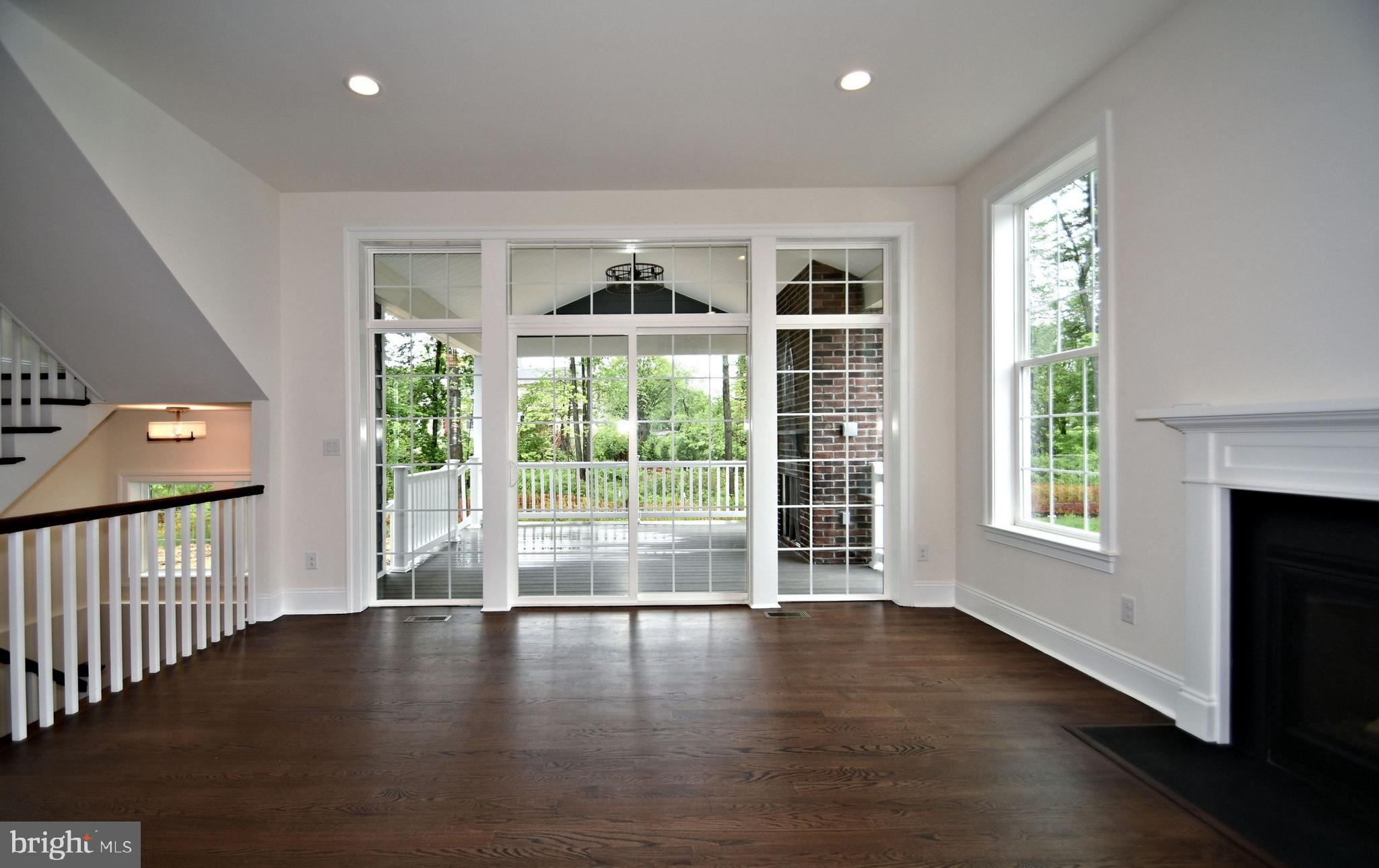 BERWYN VILLAGE - Residential