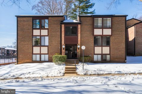 9713 KINGS CROWN COURT 102 FAIRFAX VA 22031