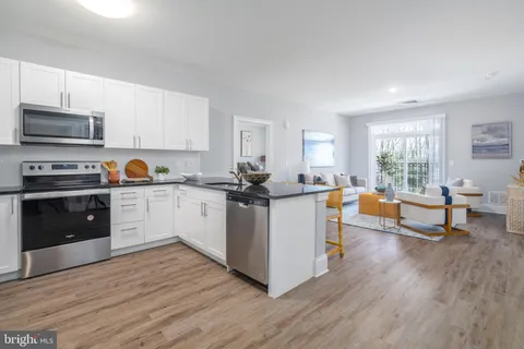 MLS: NJCD2071404