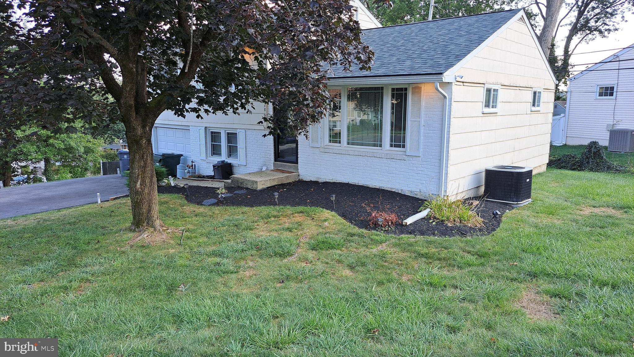 ABINGTON WOODS - Residential