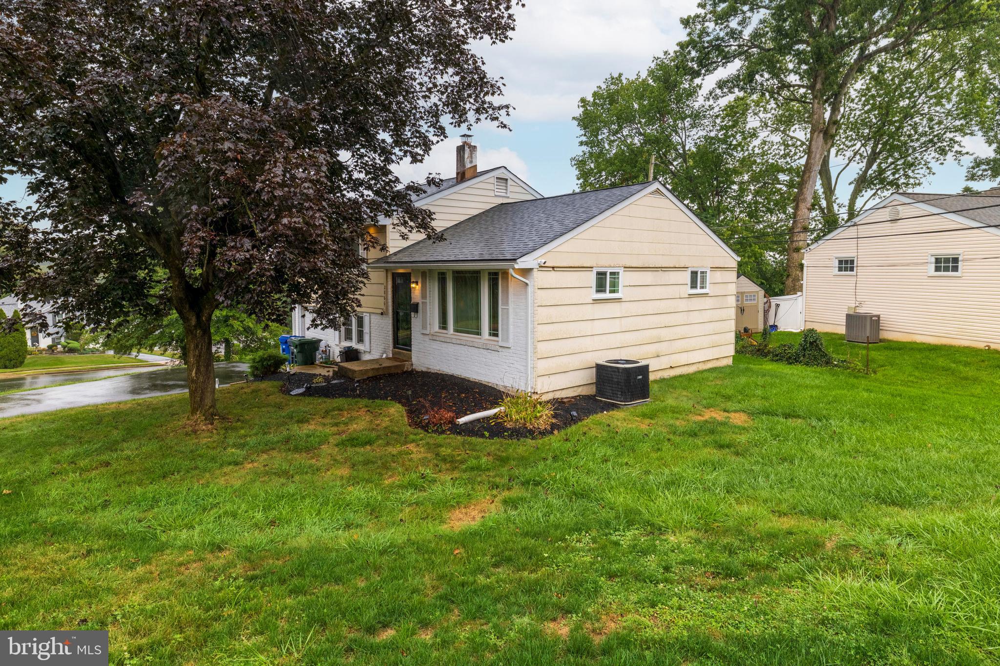 ABINGTON WOODS - Residential