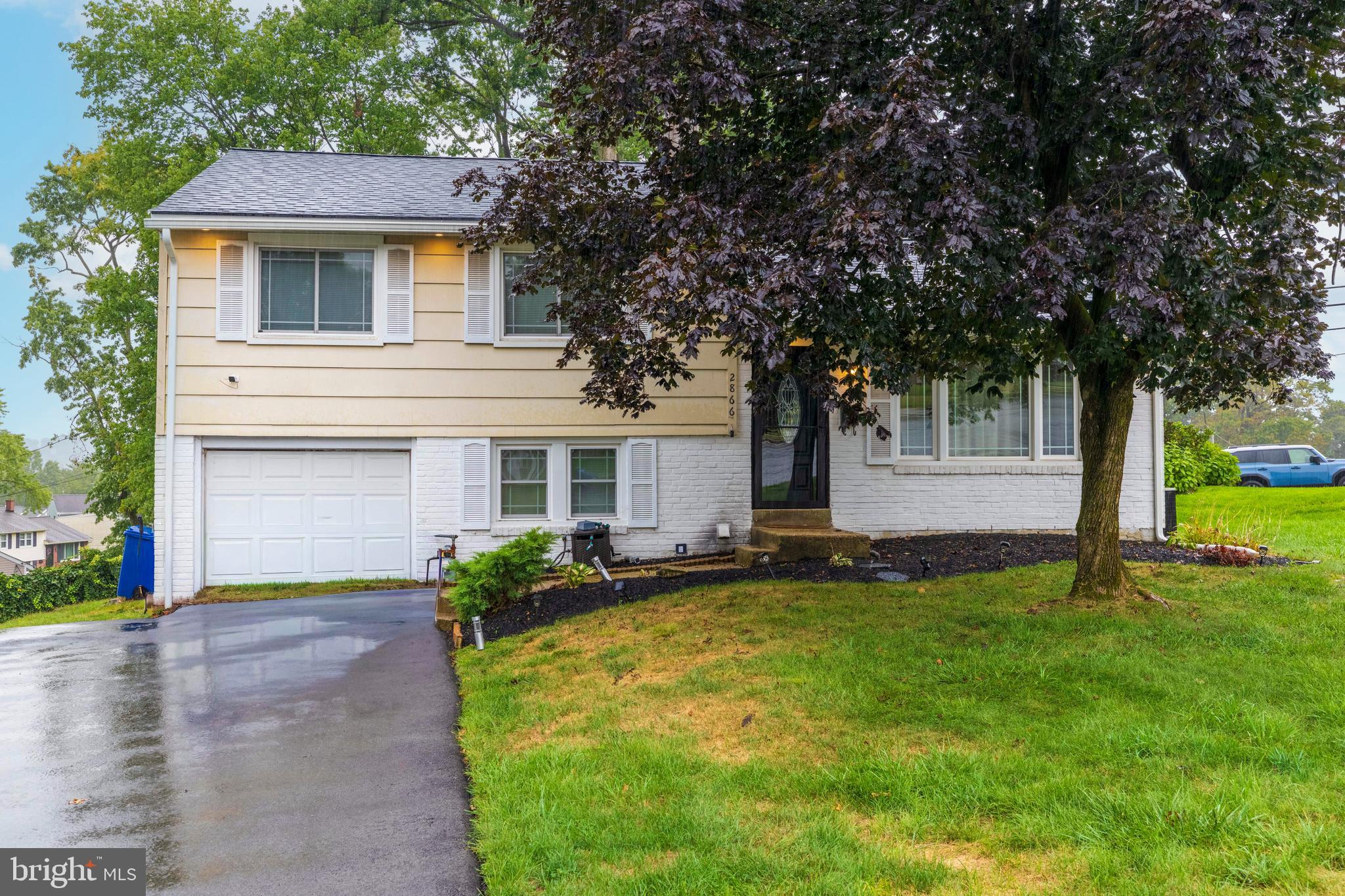 ABINGTON WOODS - Residential