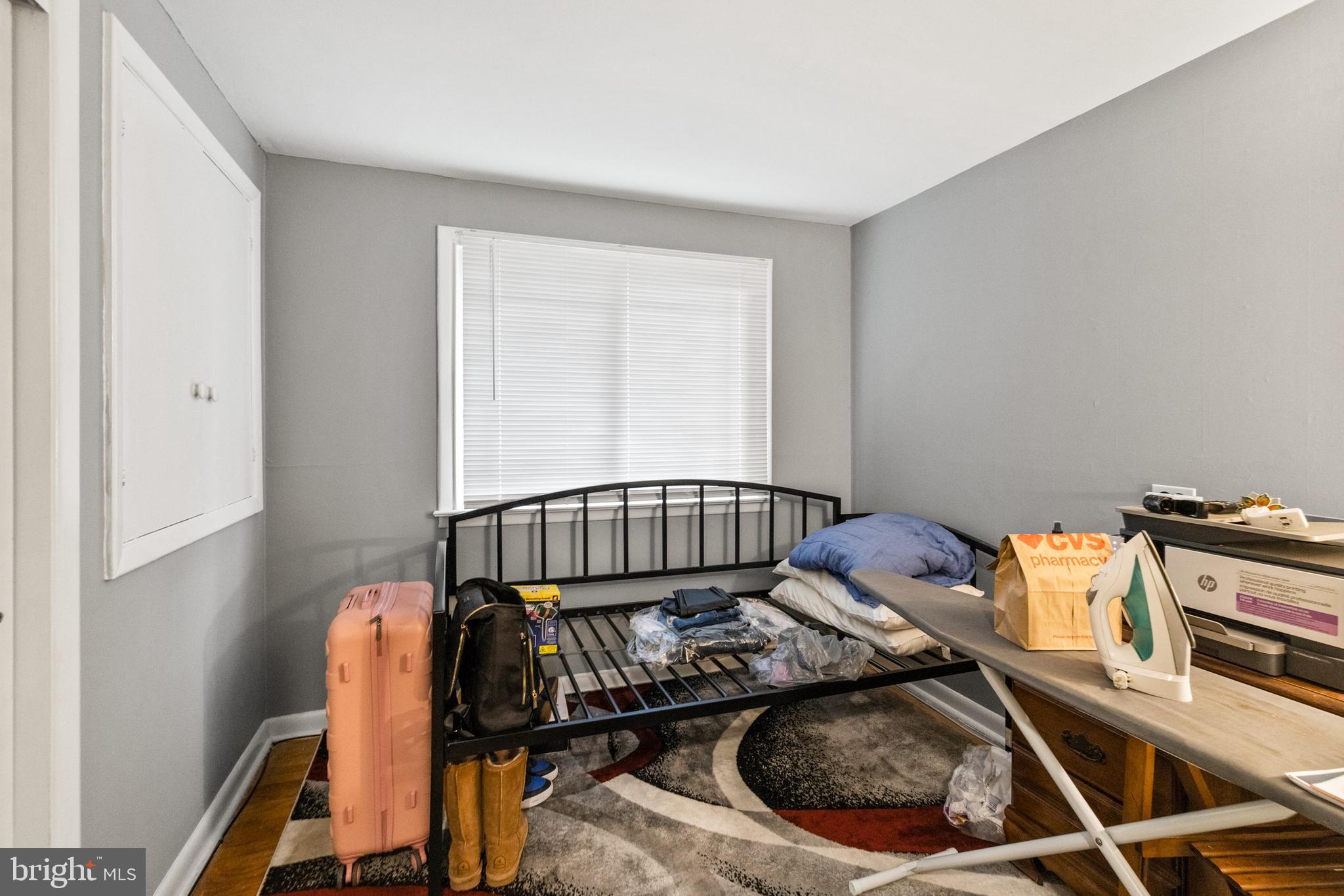 ABINGTON WOODS - Residential