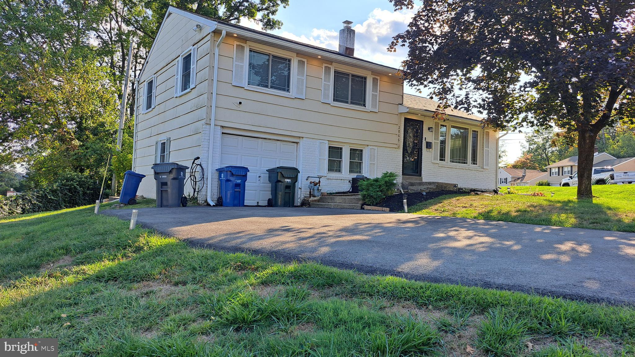 ABINGTON WOODS - Residential