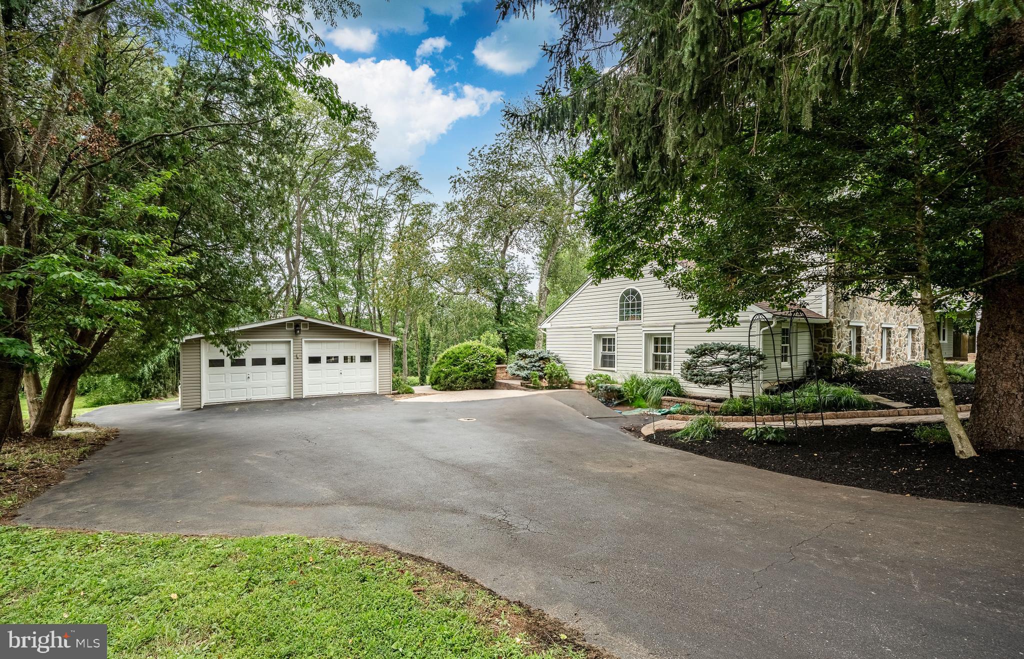 FOX VALLEY - Residential