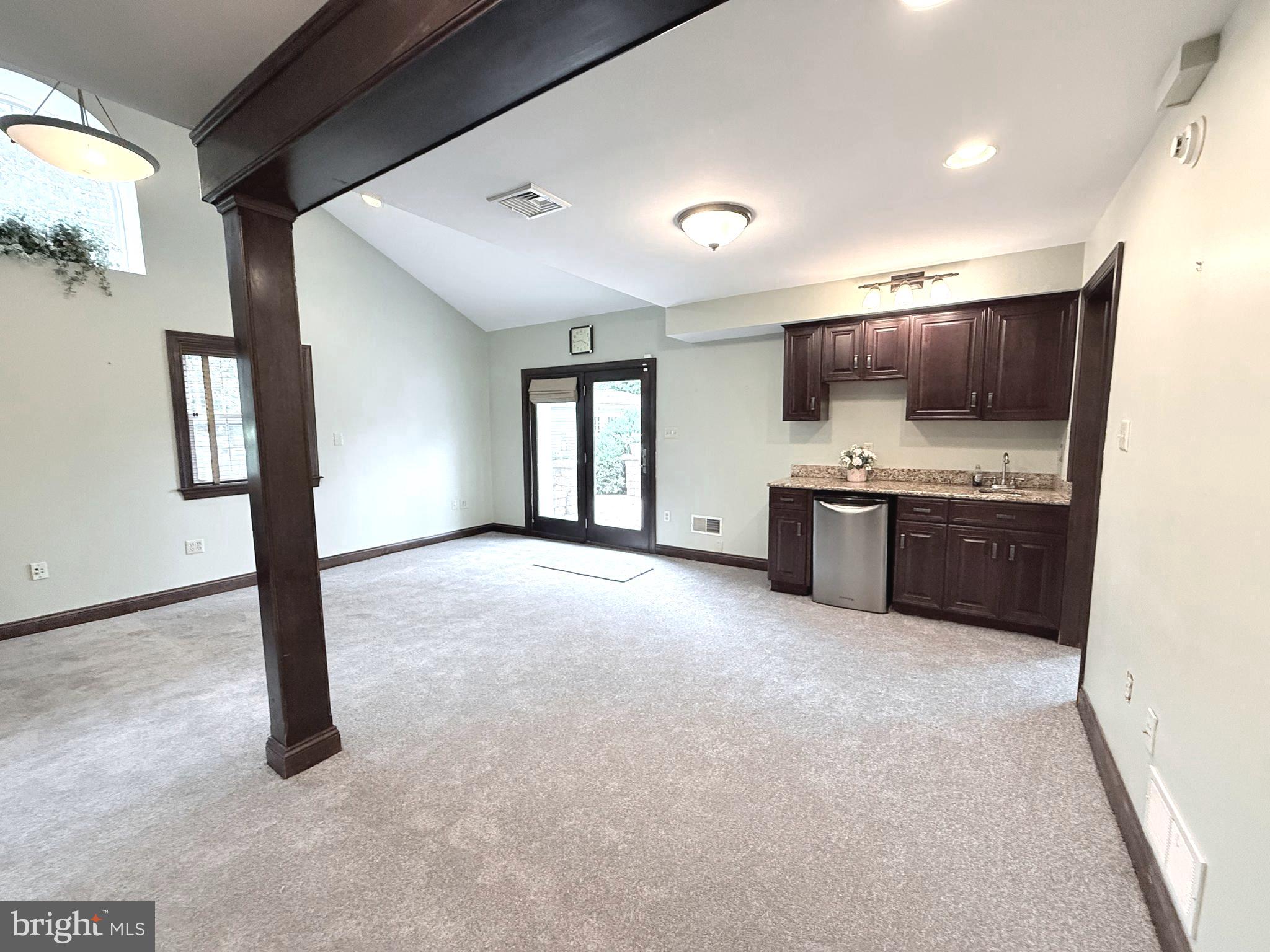 FOX VALLEY - Residential