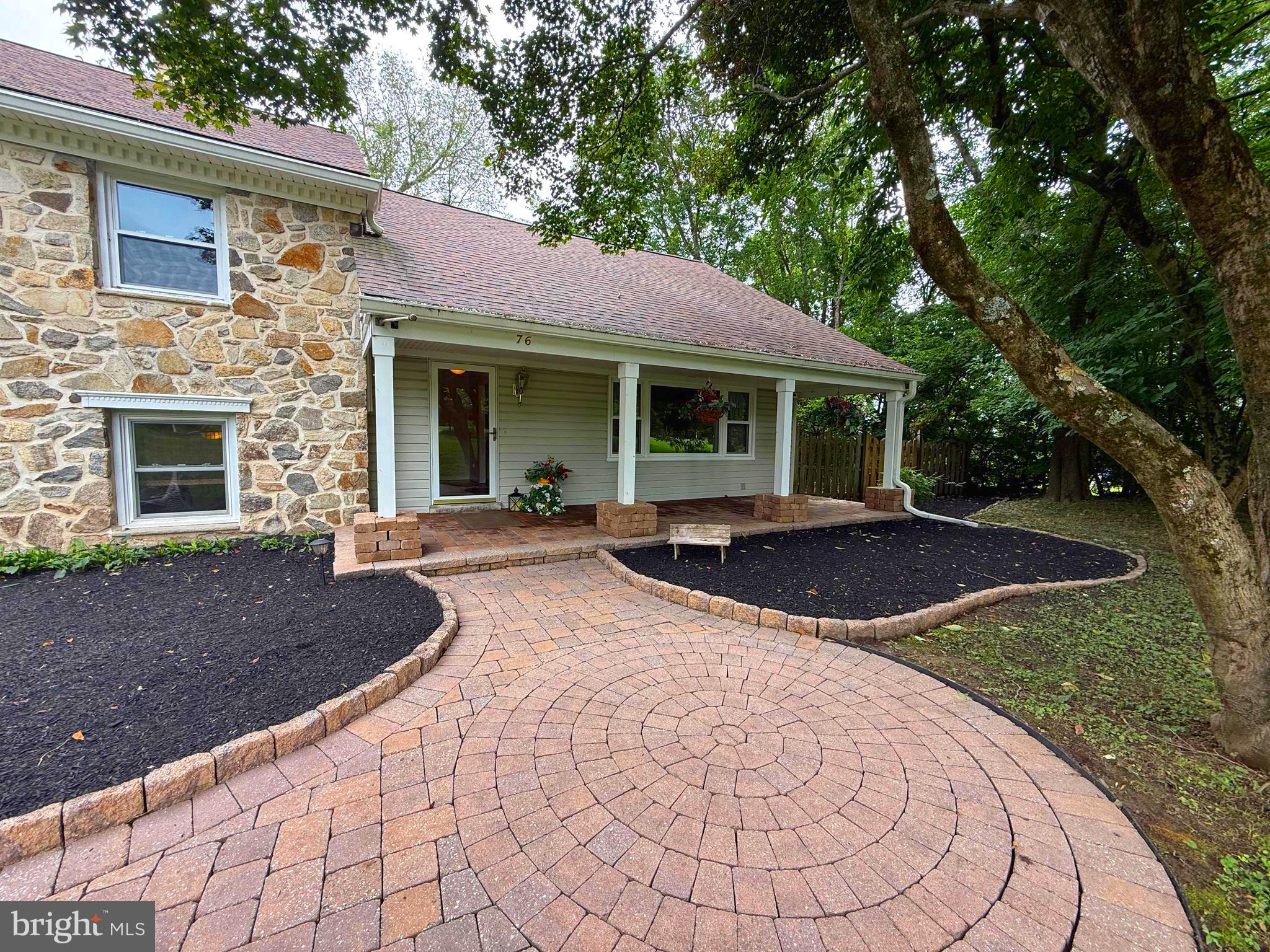 76 DOGWOOD LANE