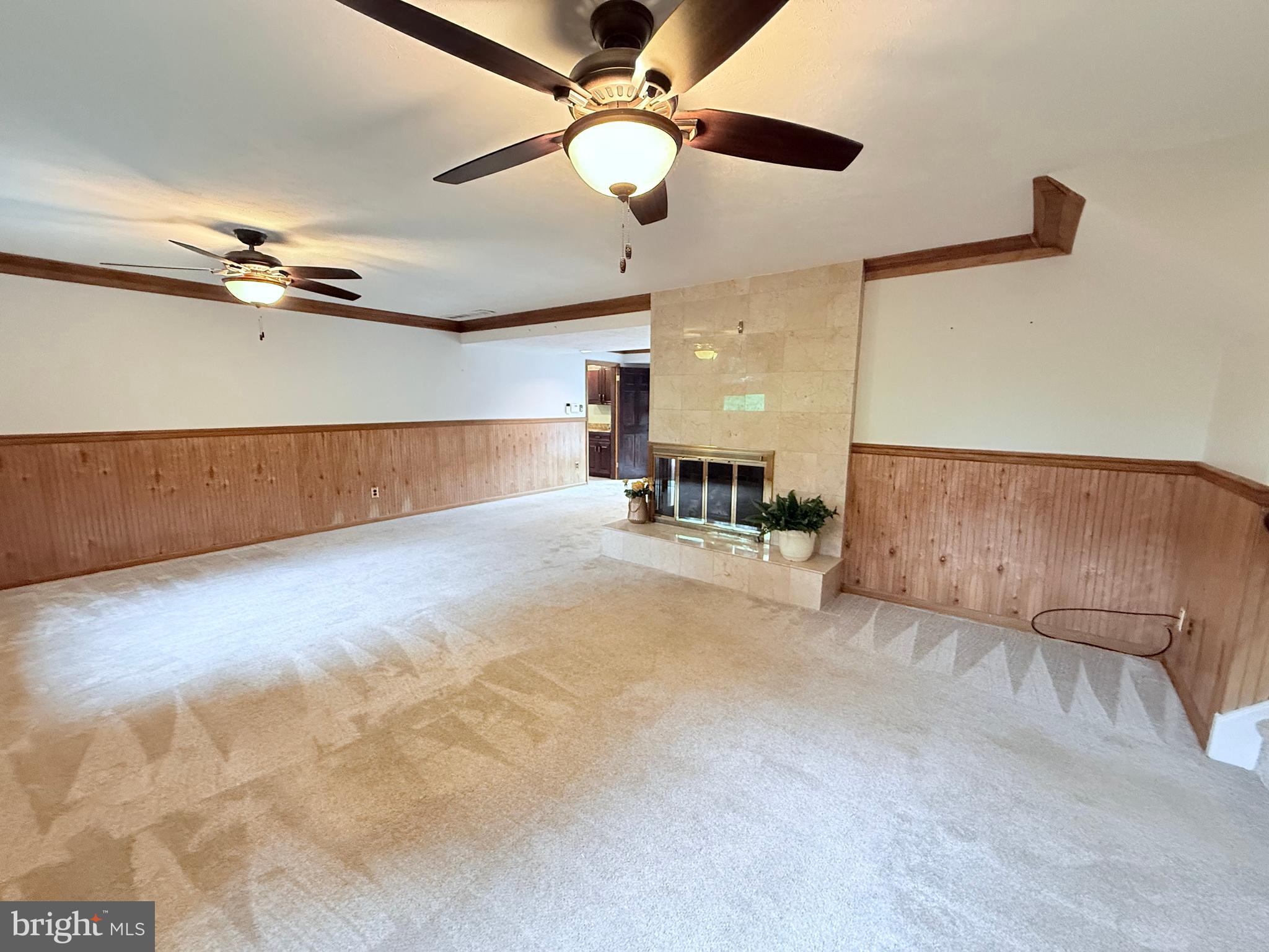 FOX VALLEY - Residential