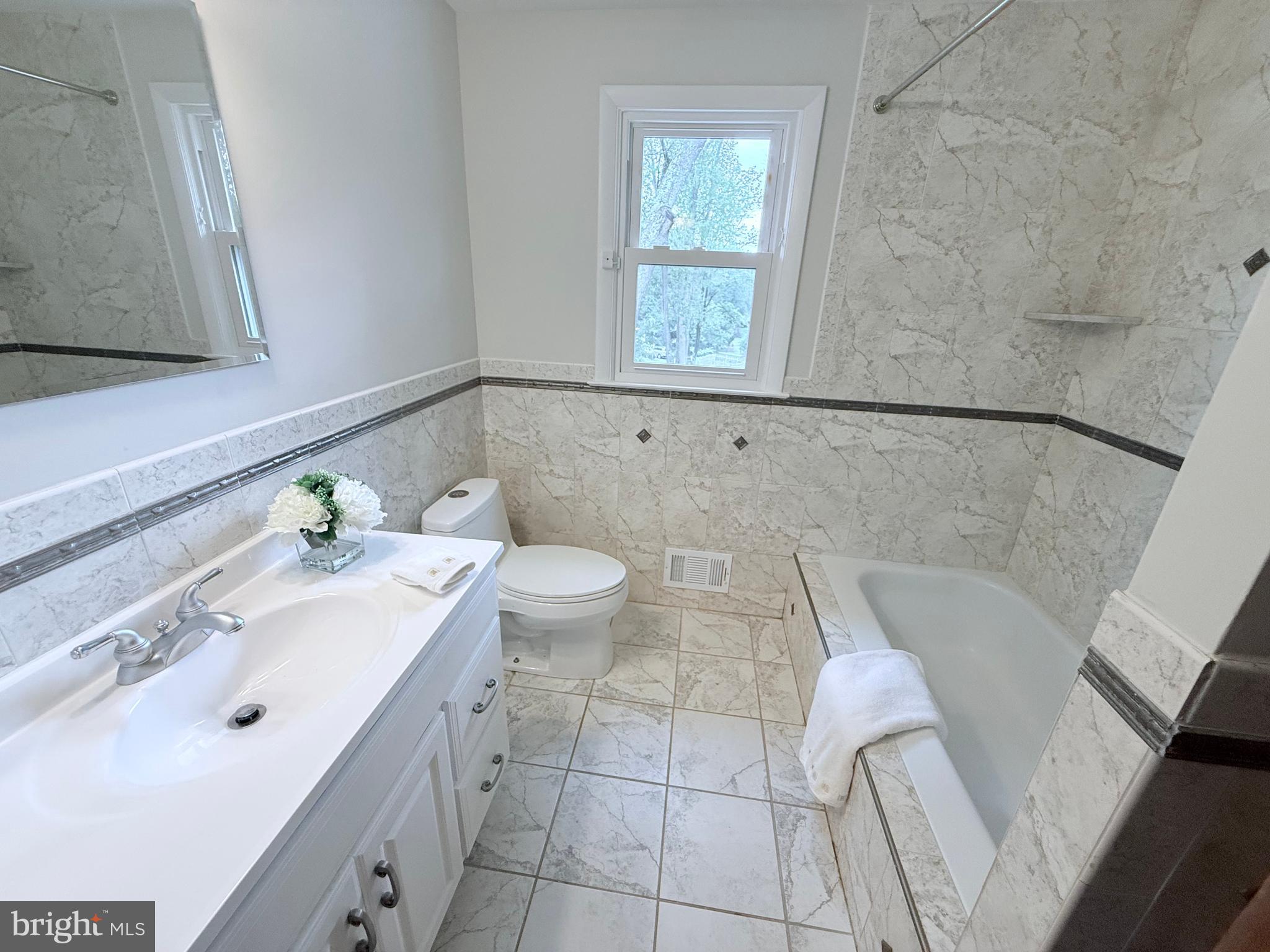 FOX VALLEY - Residential