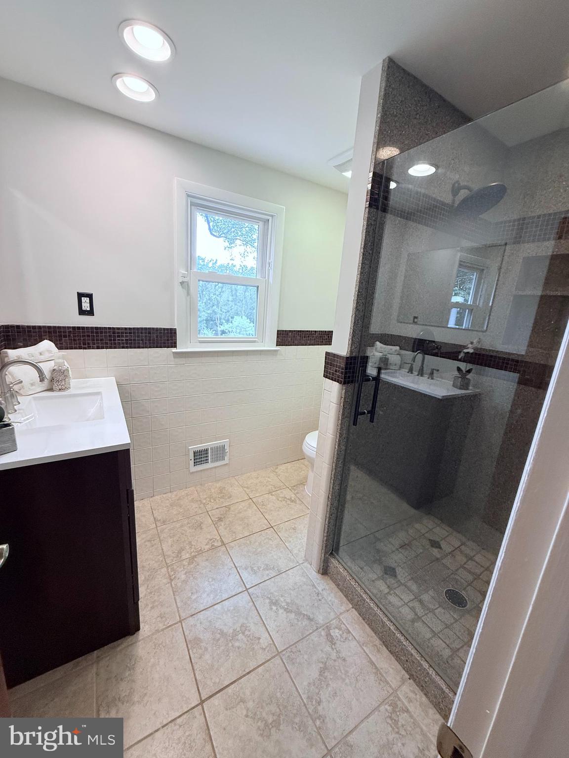 FOX VALLEY - Residential