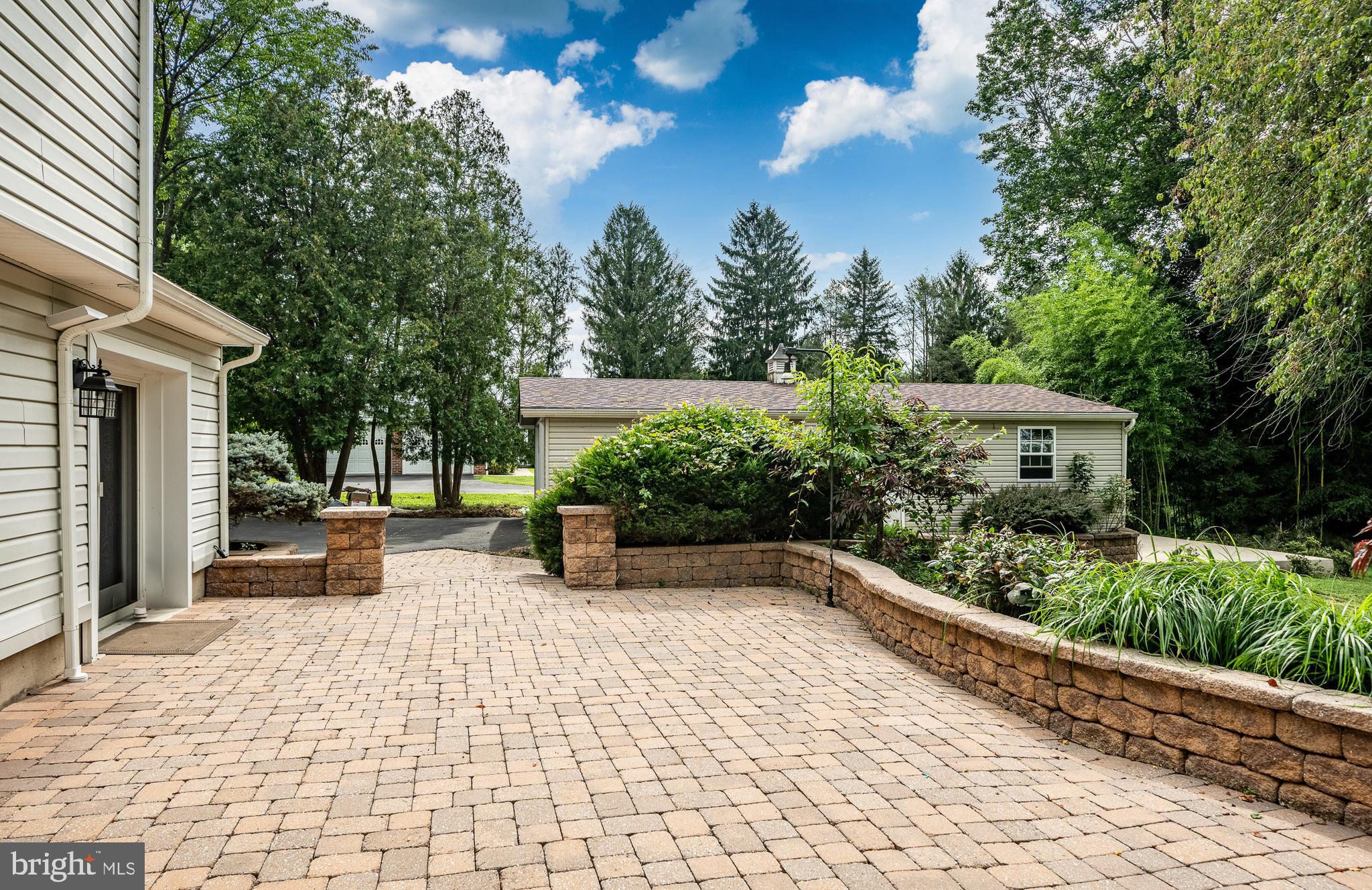 FOX VALLEY - Residential