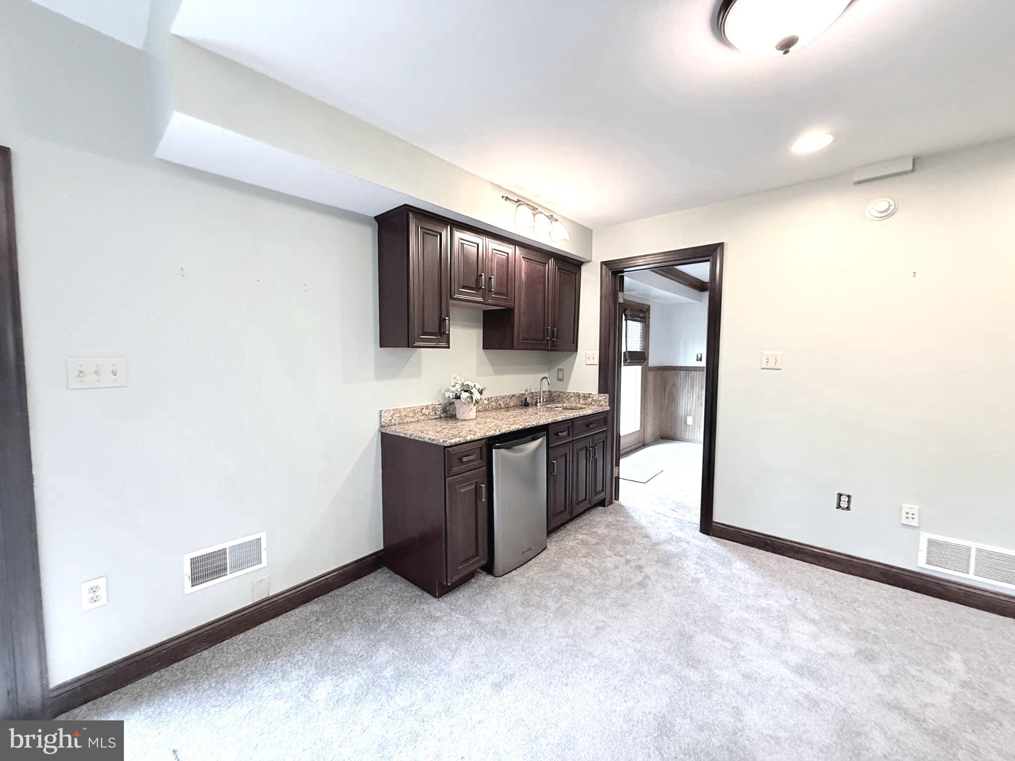 FOX VALLEY - Residential