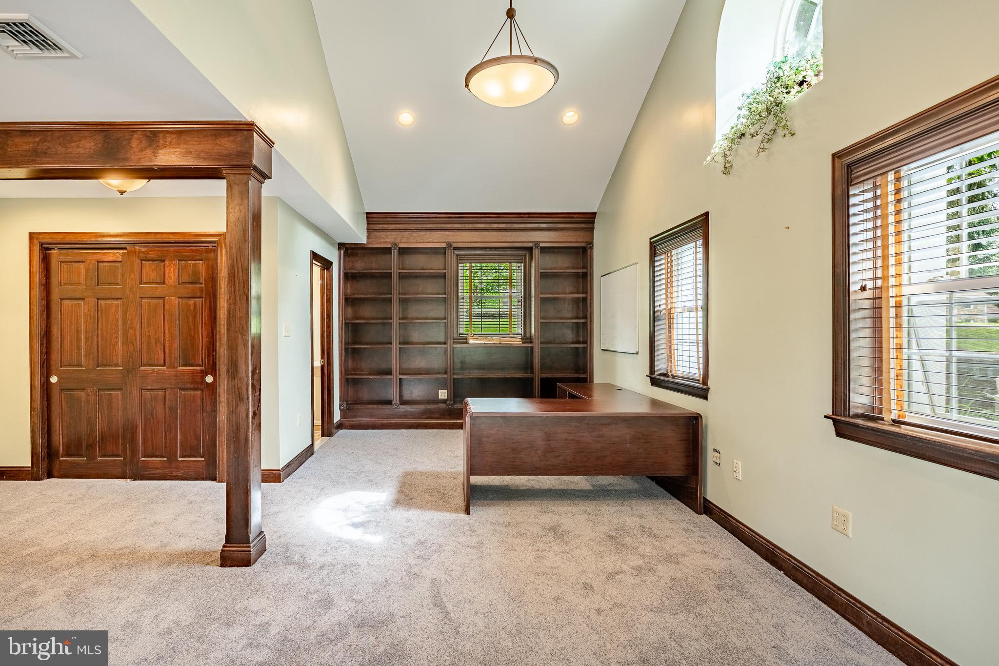 FOX VALLEY - Residential