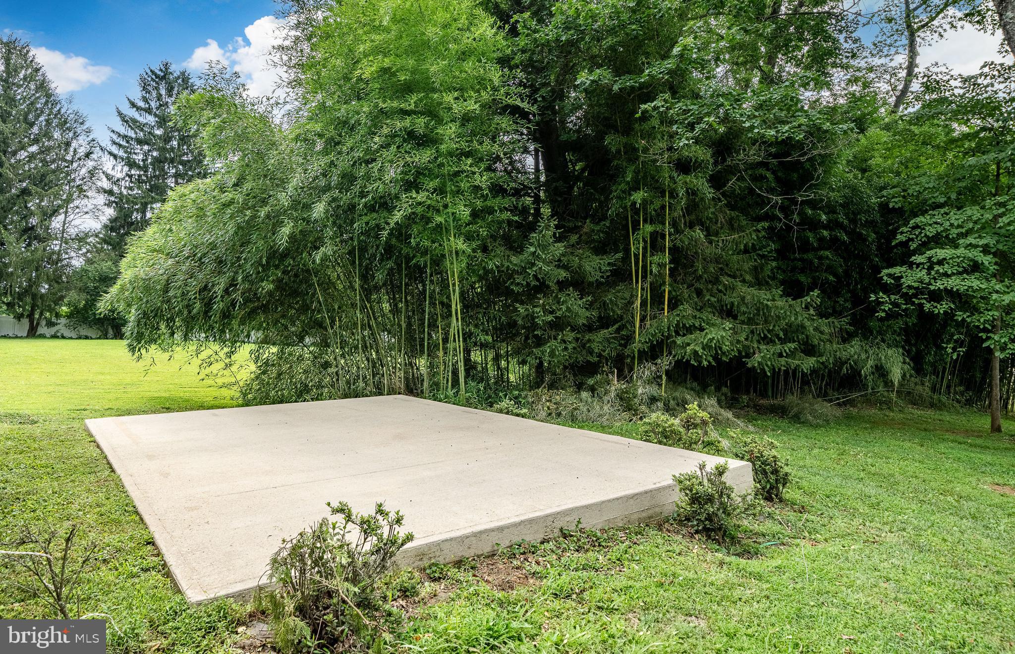 FOX VALLEY - Residential