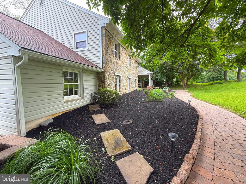 Photo of 76 Dogwood Lane, GLEN MILLS, PA 19342 (MLS # PADE2096194)