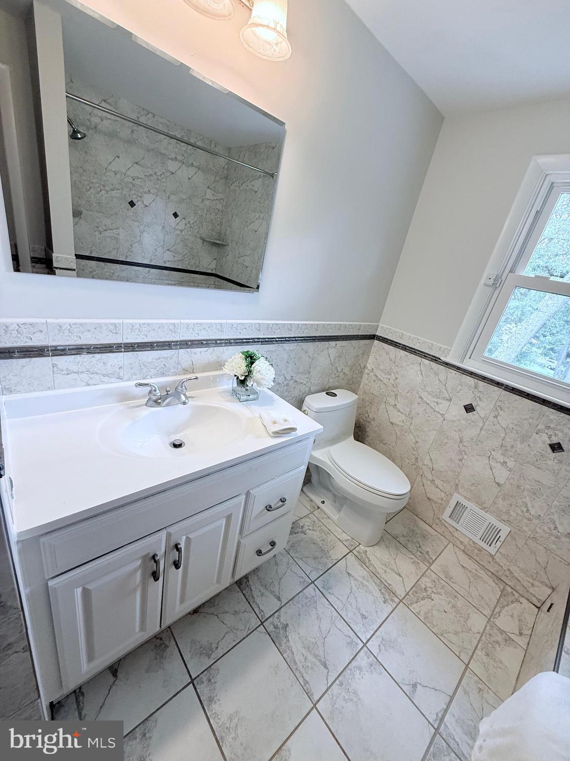 FOX VALLEY - Residential