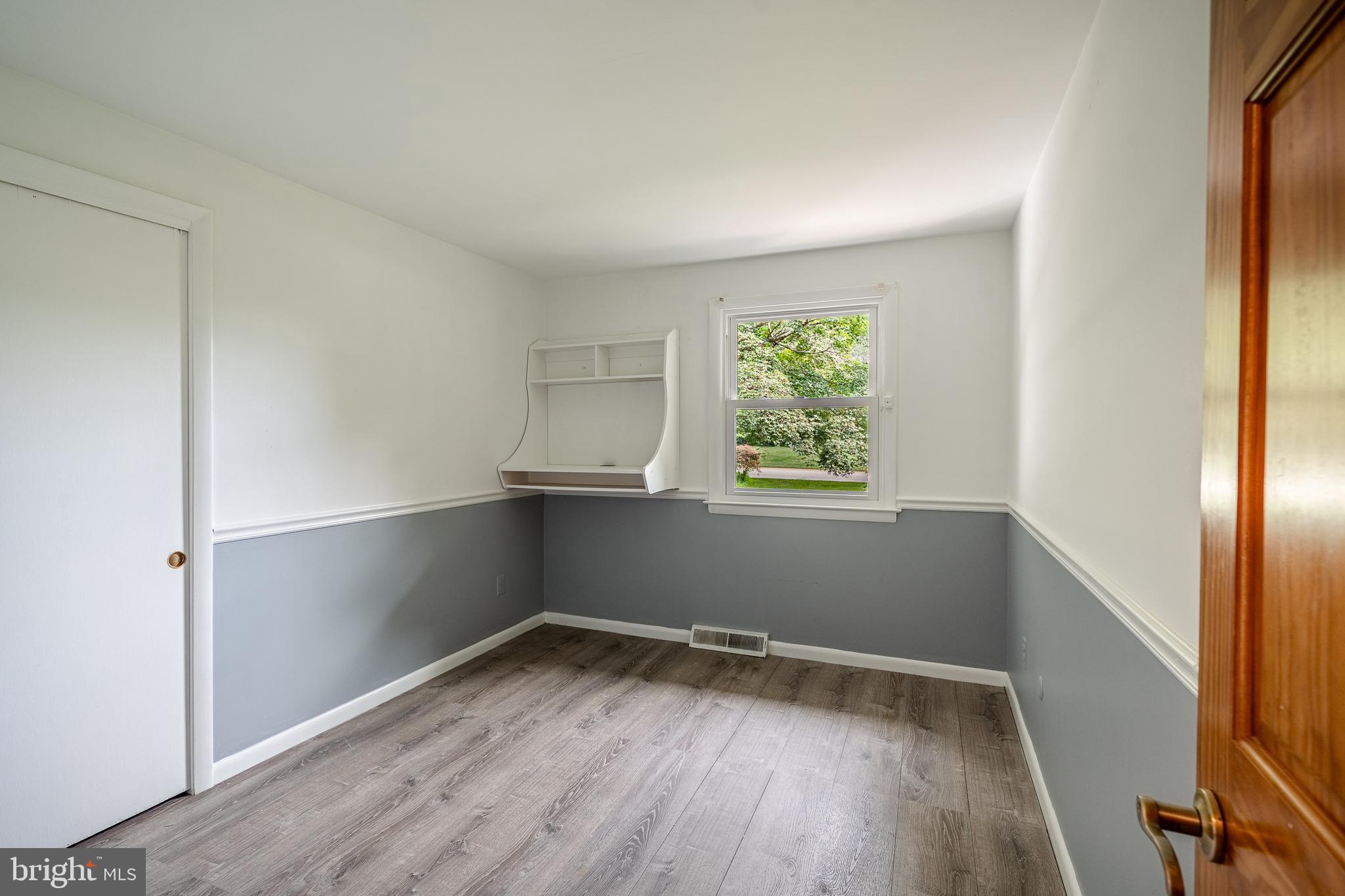 FOX VALLEY - Residential