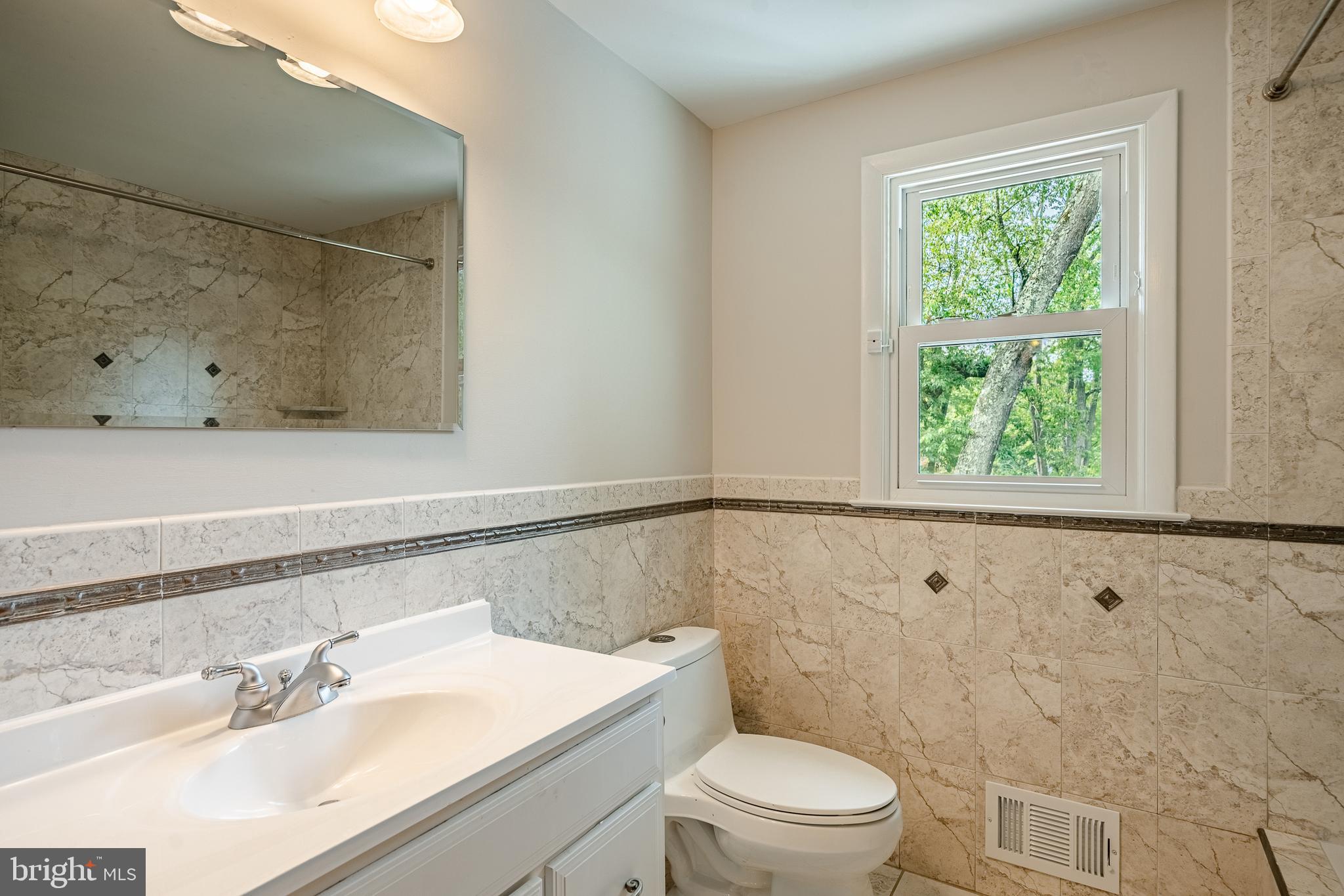 FOX VALLEY - Residential