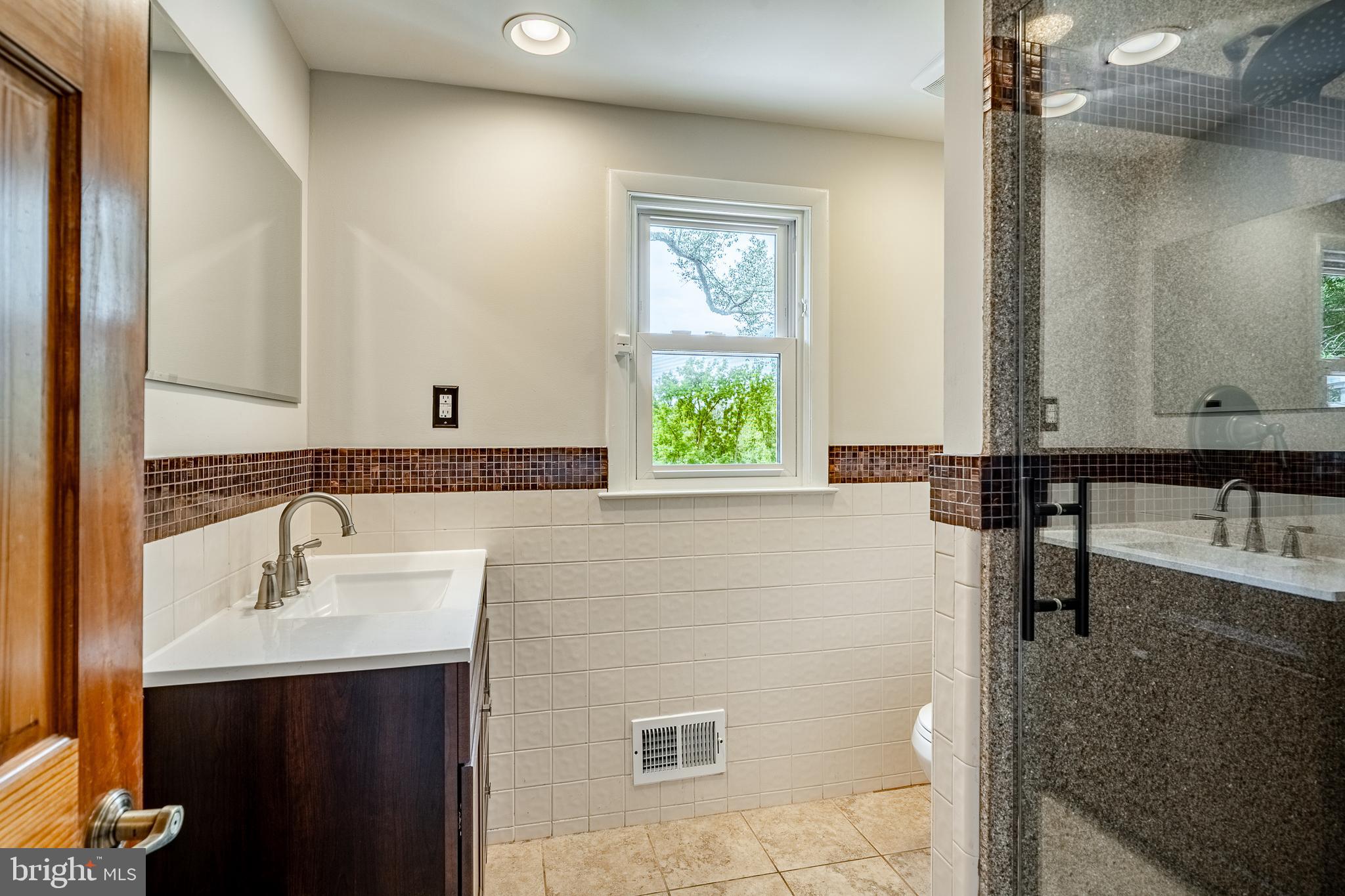 FOX VALLEY - Residential