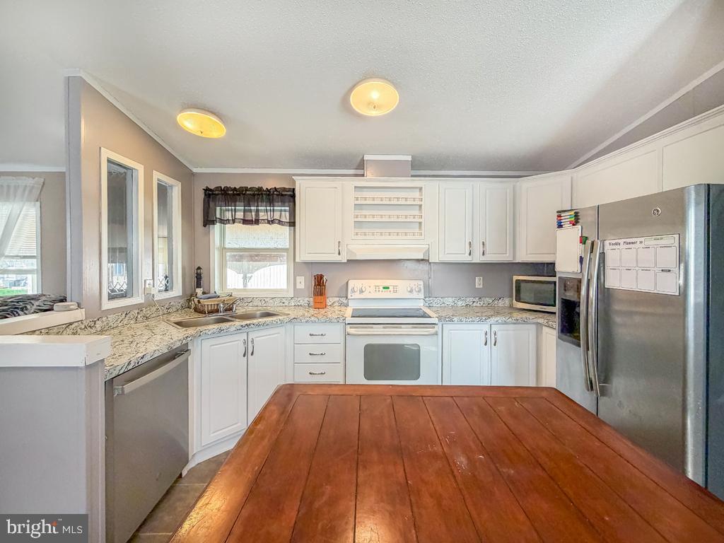 PENNWOOD CROSSING - Residential