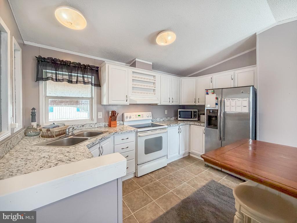 PENNWOOD CROSSING - Residential