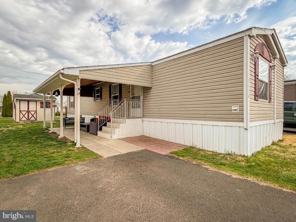 PENNWOOD CROSSING - Residential