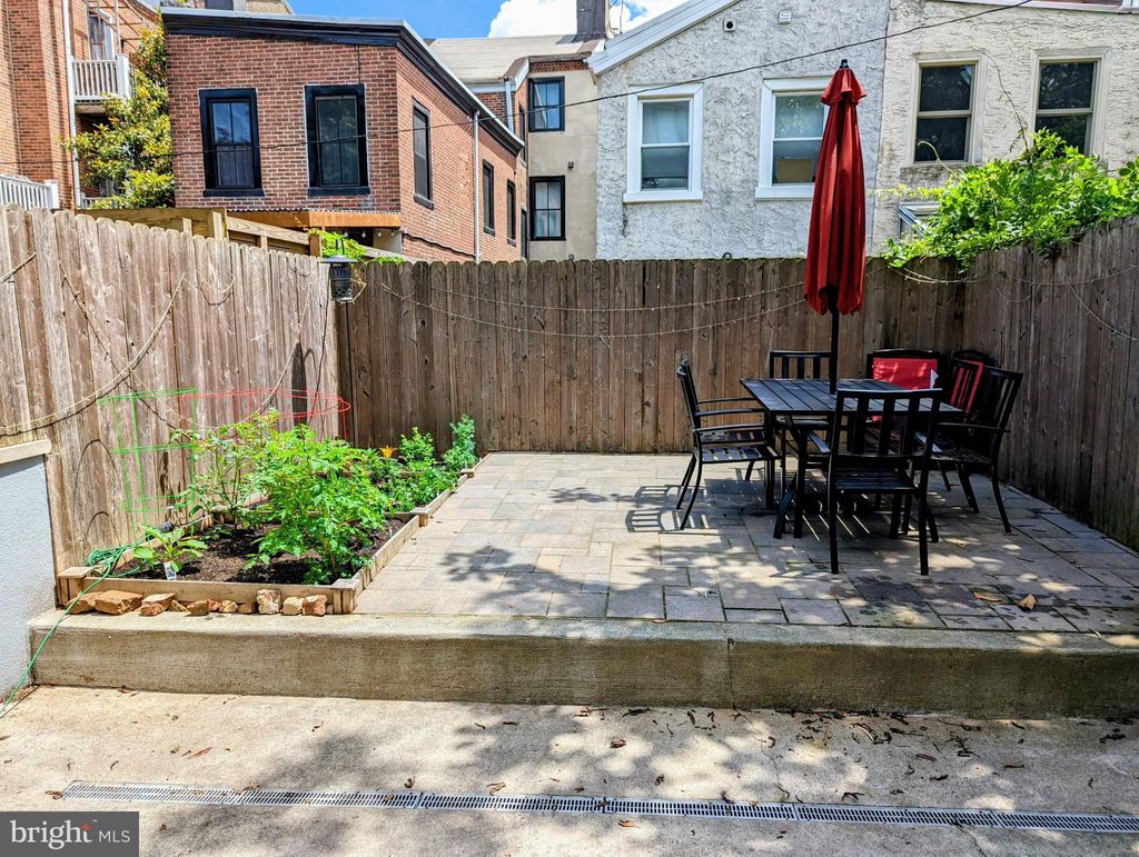 Photo of 967 N Randolph Street, PHILADELPHIA, PA 19123 (MLS # PAPH2586440)